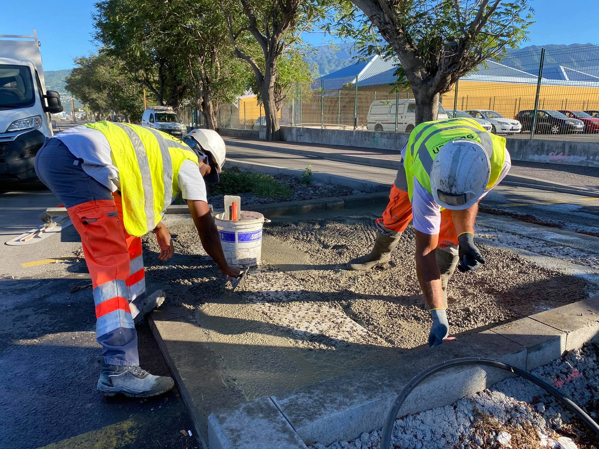 Soltech Réunion - Le travail d'équipe 💪🏾 Réalisation des...