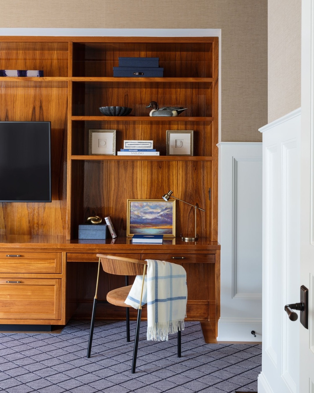 Marika - Home offices deserve more than a simple corner of a room. This ...