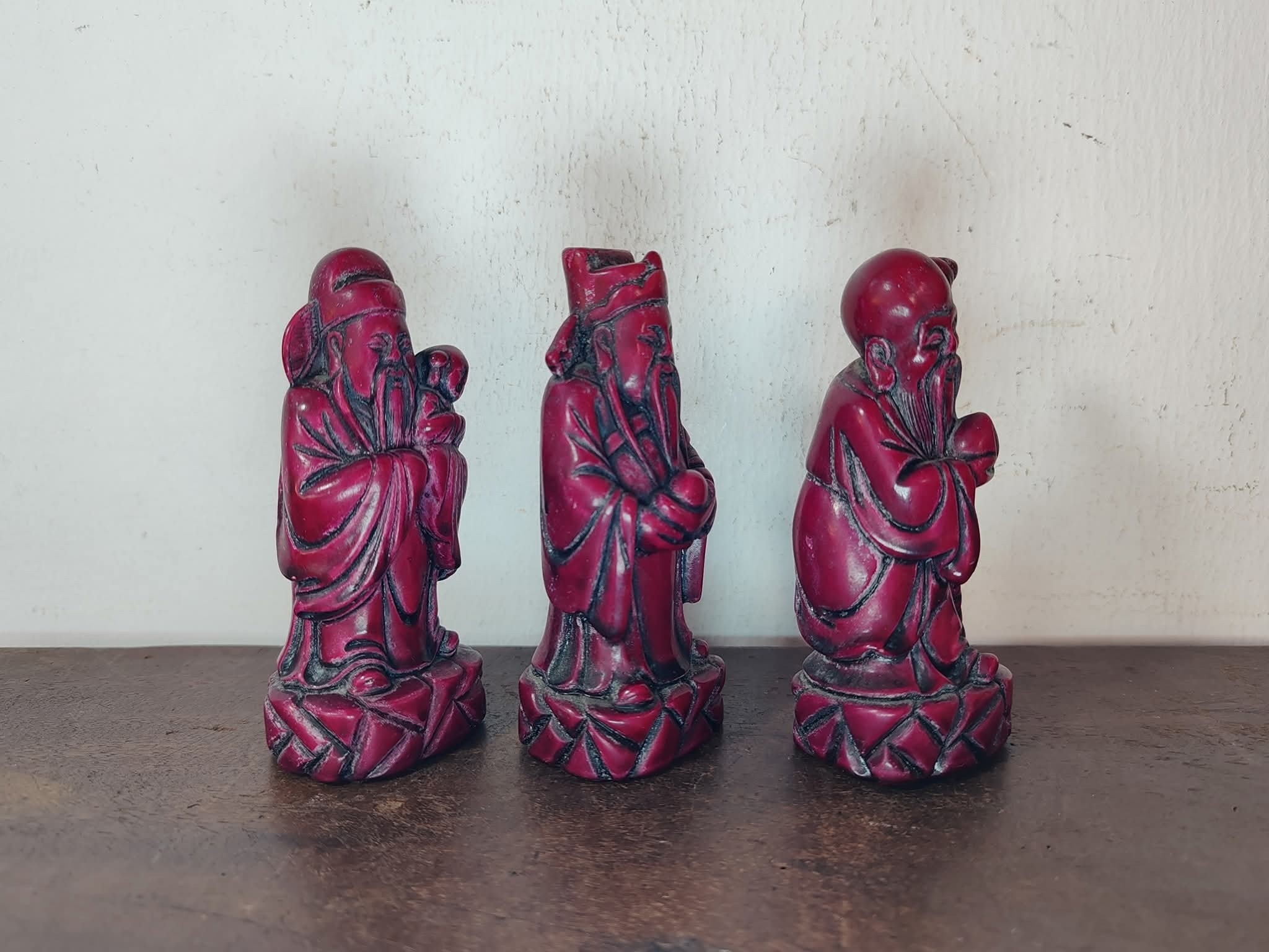 今天特价。手工精美老人物摆设品，高10.3cm x 4.2cm 🎉RM15🎉