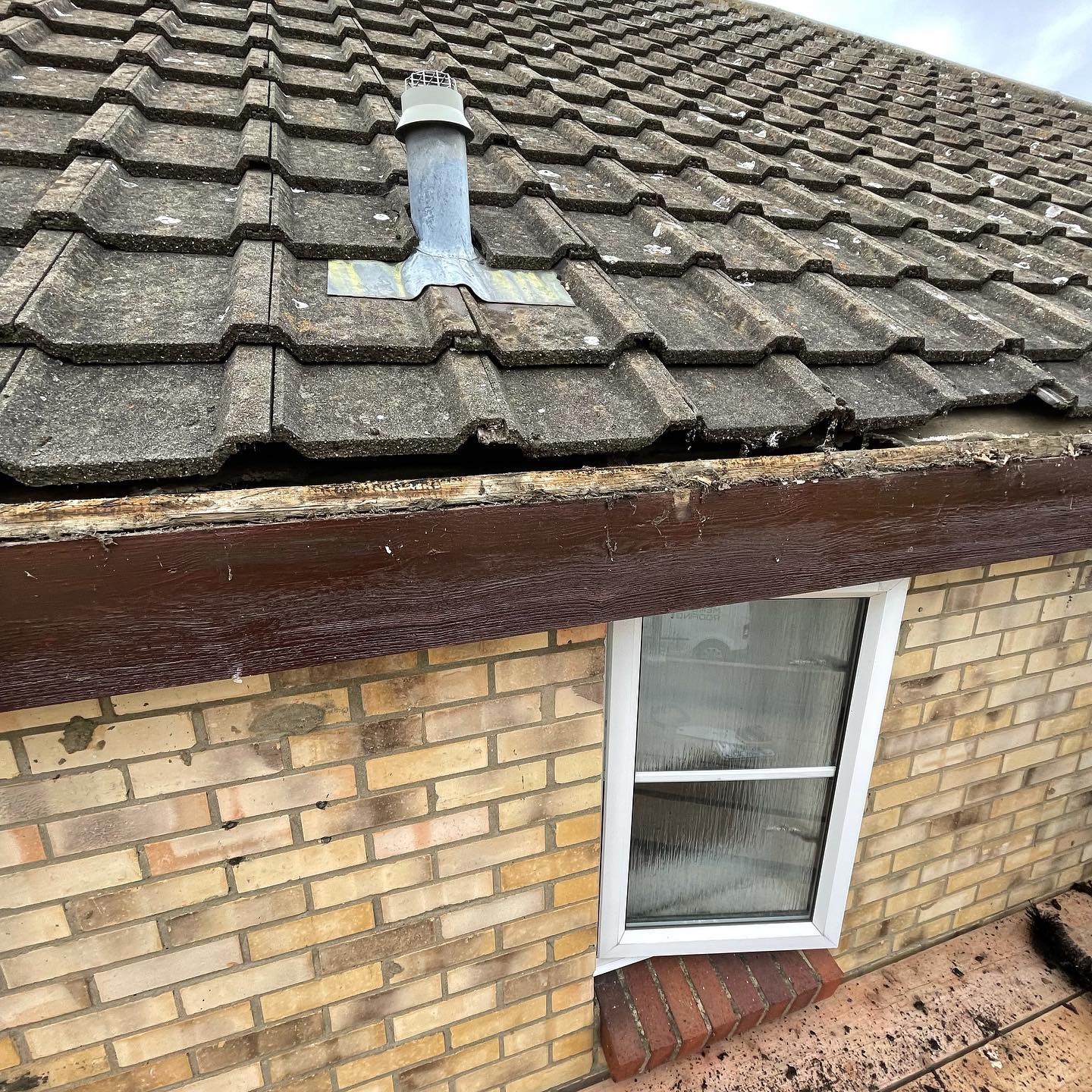 Mead Roofing - Replaced old rotten timber facia and soffit... | Facebook