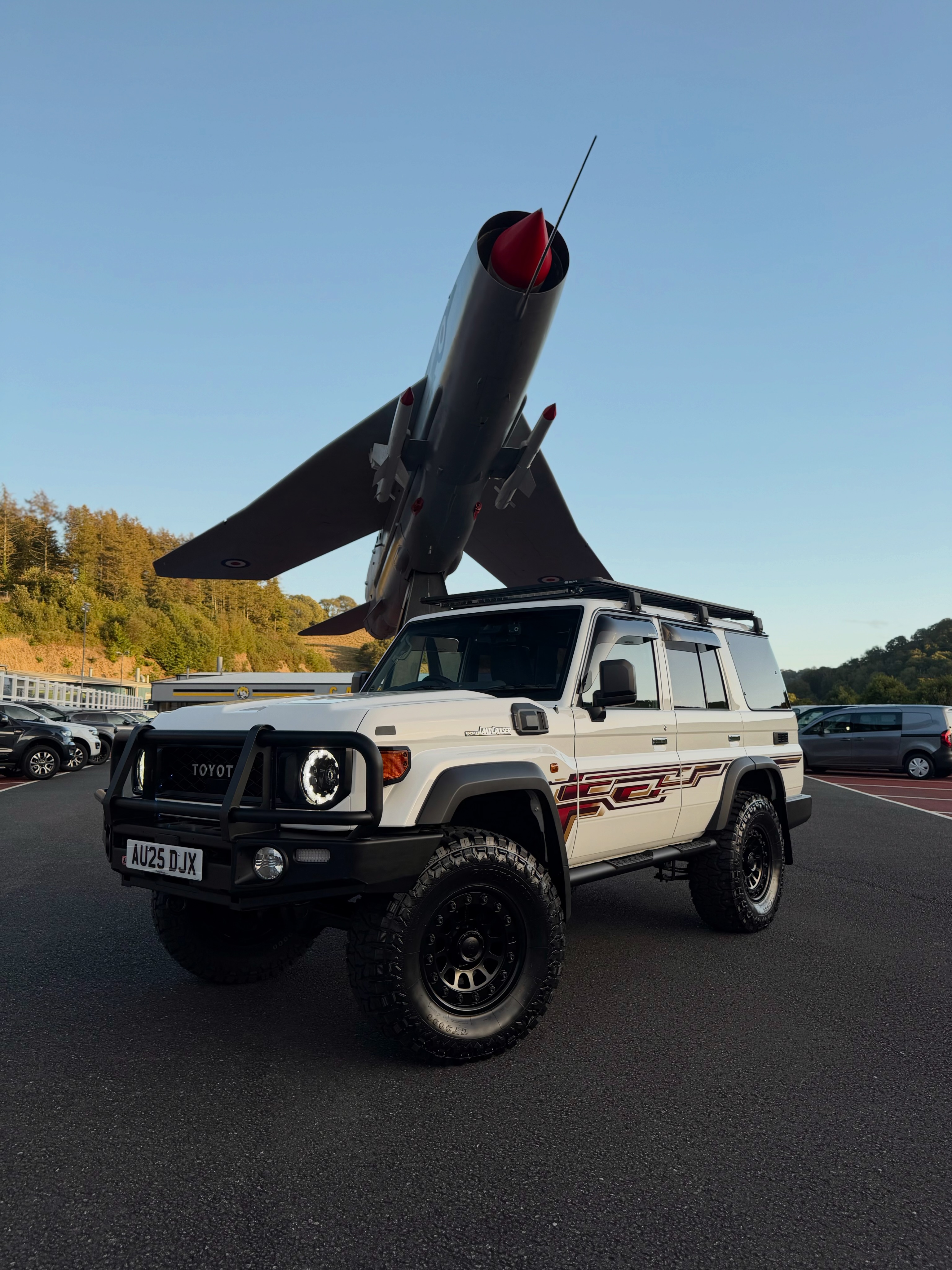 Toyota Land Cruiser 76 Series Buzz SV Stage One