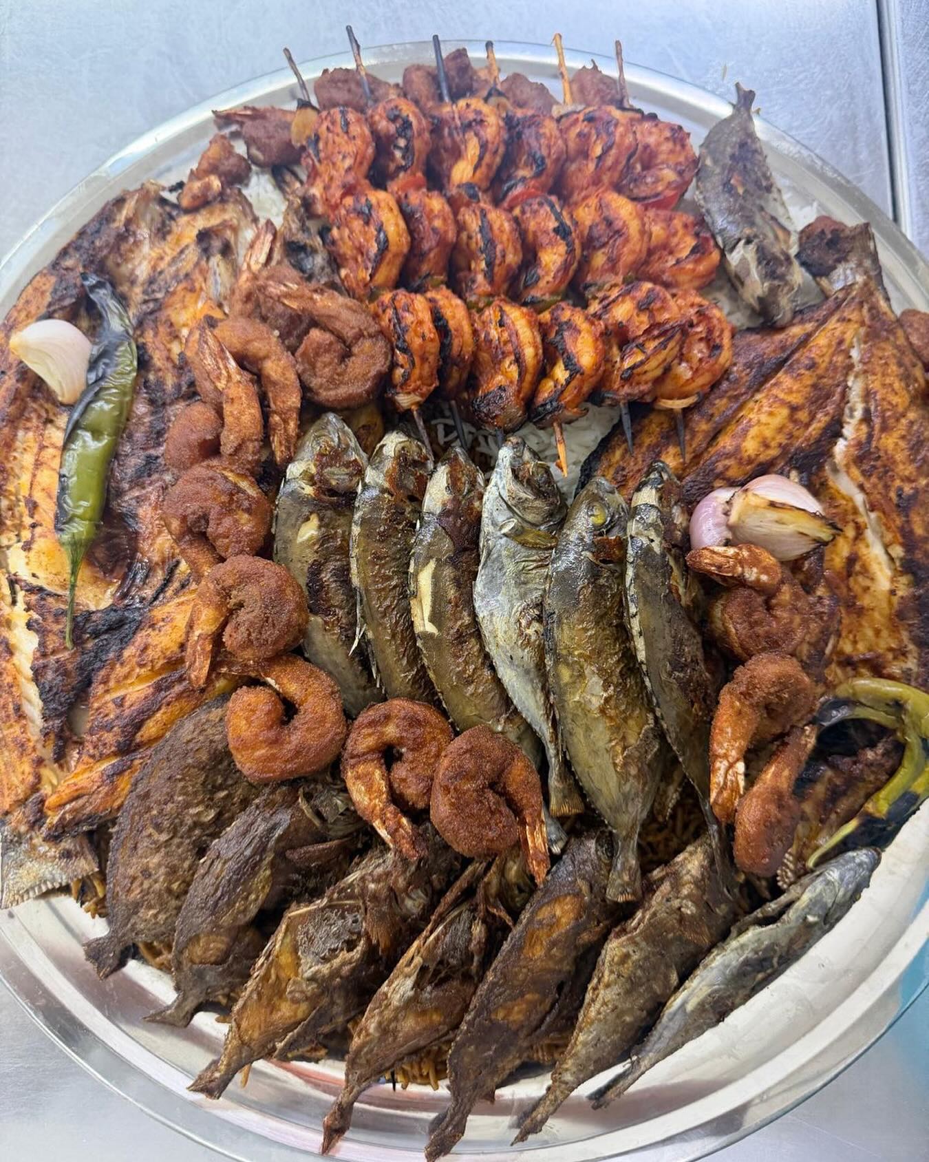 Jalboat Seafood Restaurant - هذا الصافي من مطعم الجالبوت مقلي ويعجبكم 👌 ...
