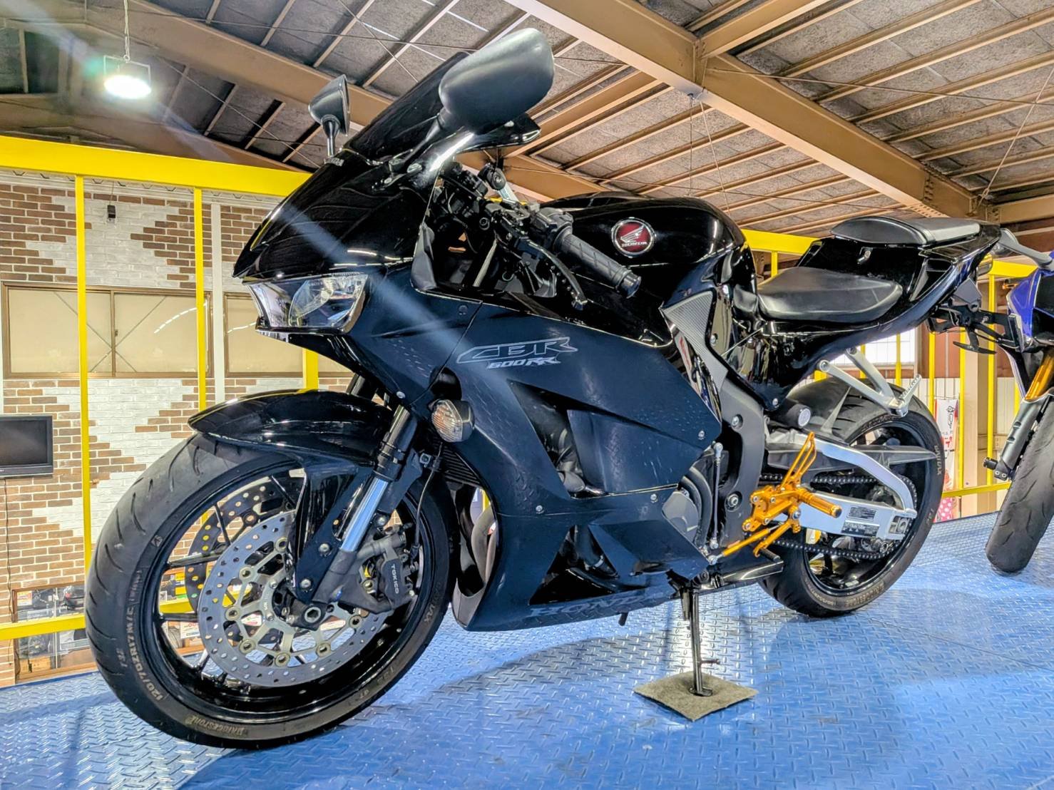 GPZ400R ヨシムラサイクロンフルエキマフラー付き！ 30年以上前の