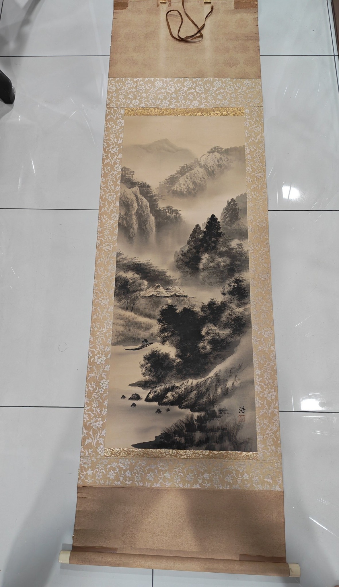 今天特价。手工精美手绘日本掛軸製作協会老山水画, 高183cm x 宽58.4cm