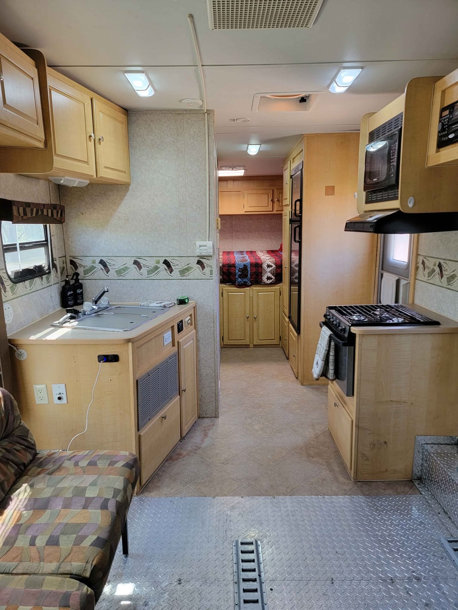 2007 Predator by Roadmaster