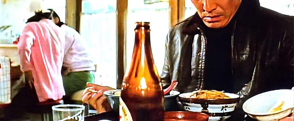 55年前の昭和46年5月のアサヒビールの新聞広告。高倉健が。