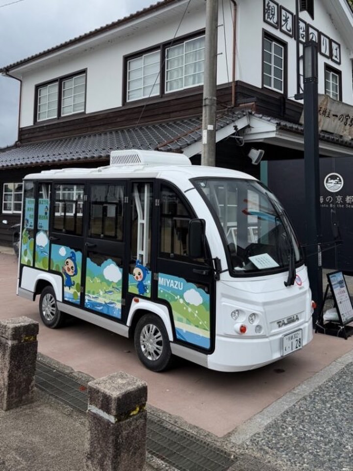 ミキサー車で子ども見守り 京丹後の吉岡商店 評判上々、女性ドライバー