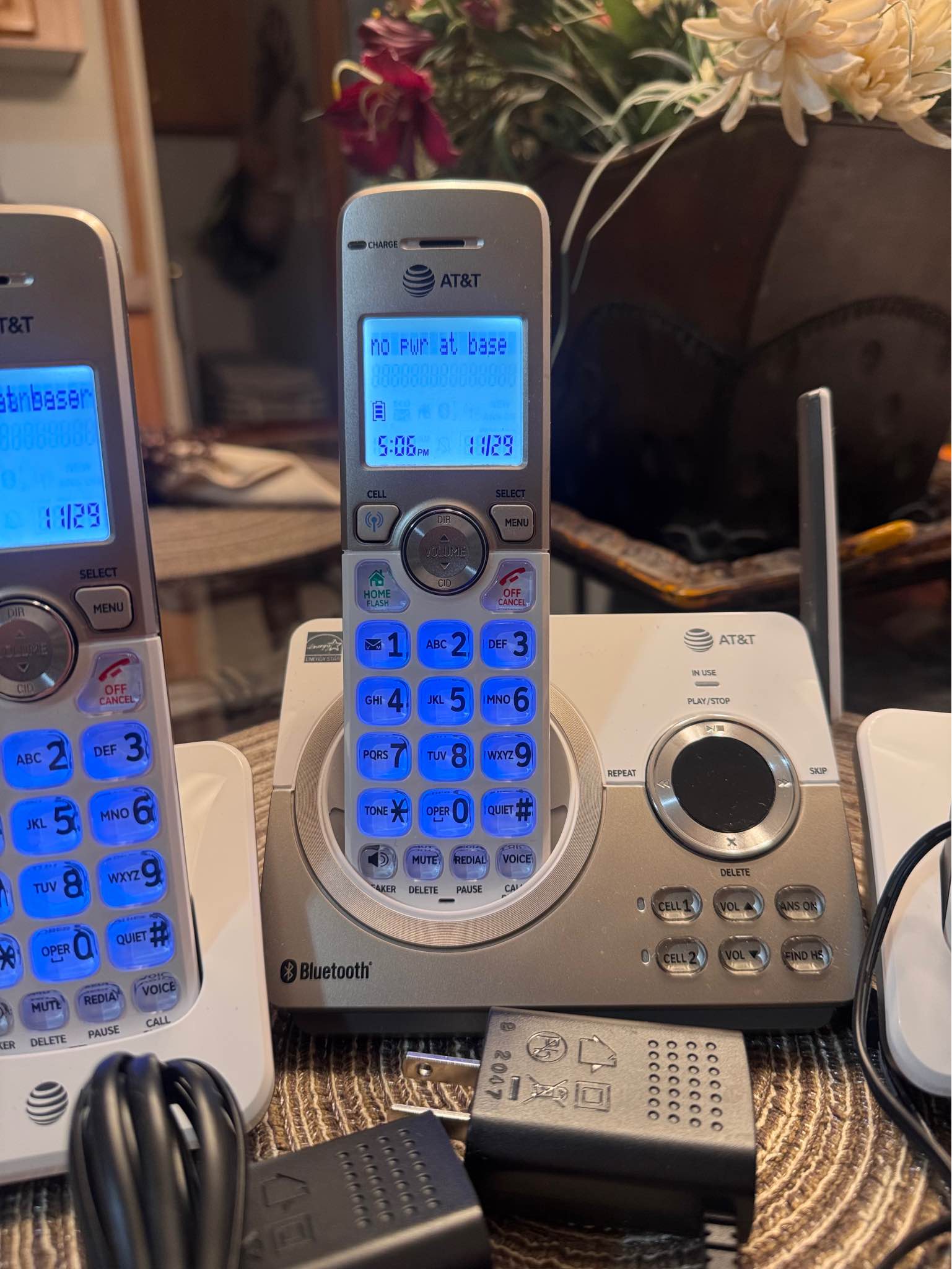 AT&T 3 Handset Answering System - like new. Minimal use - Networking ...
