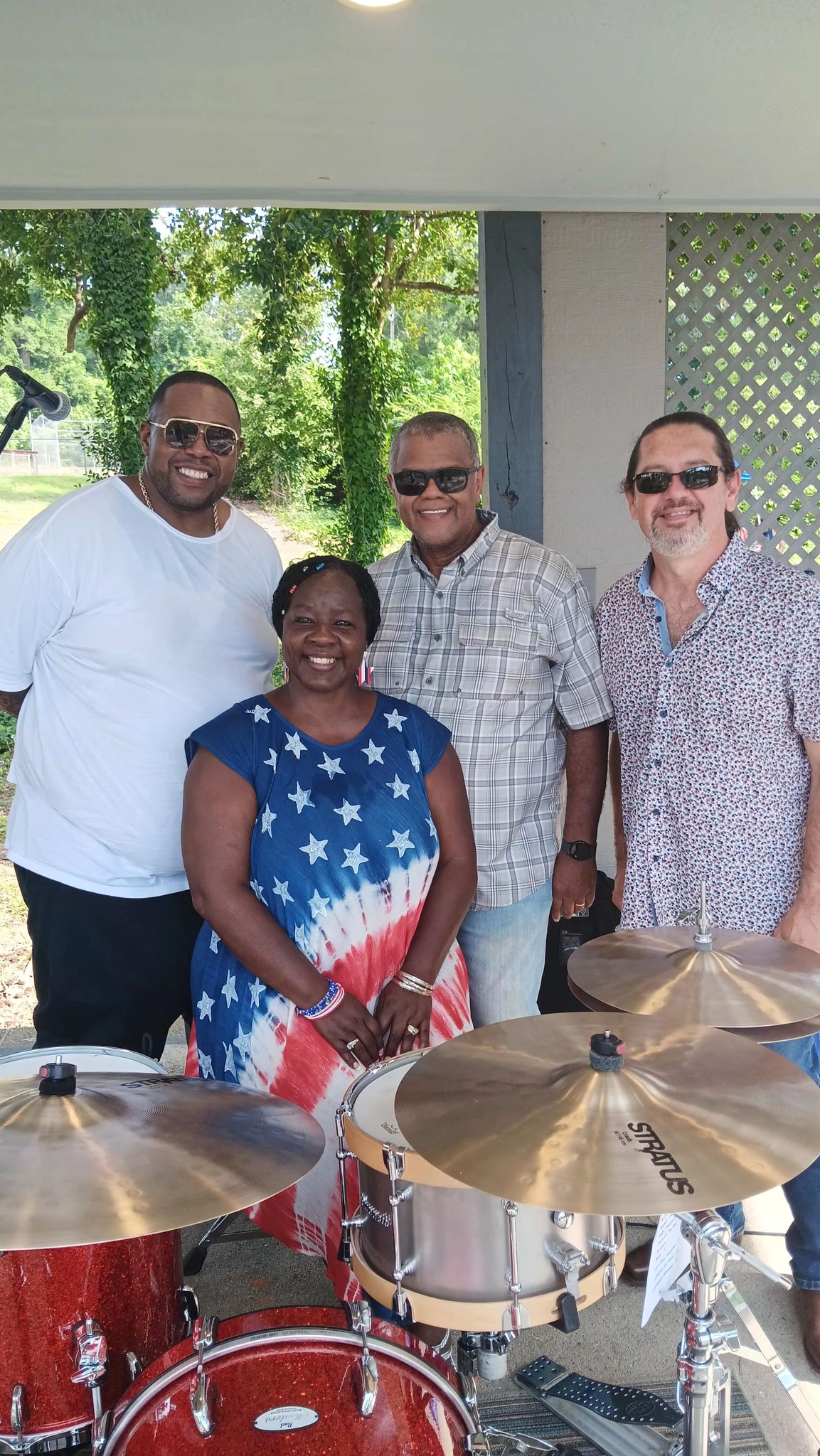 Wanda Johnson: South Carolina's Lady of R&B and Soul Moving Music