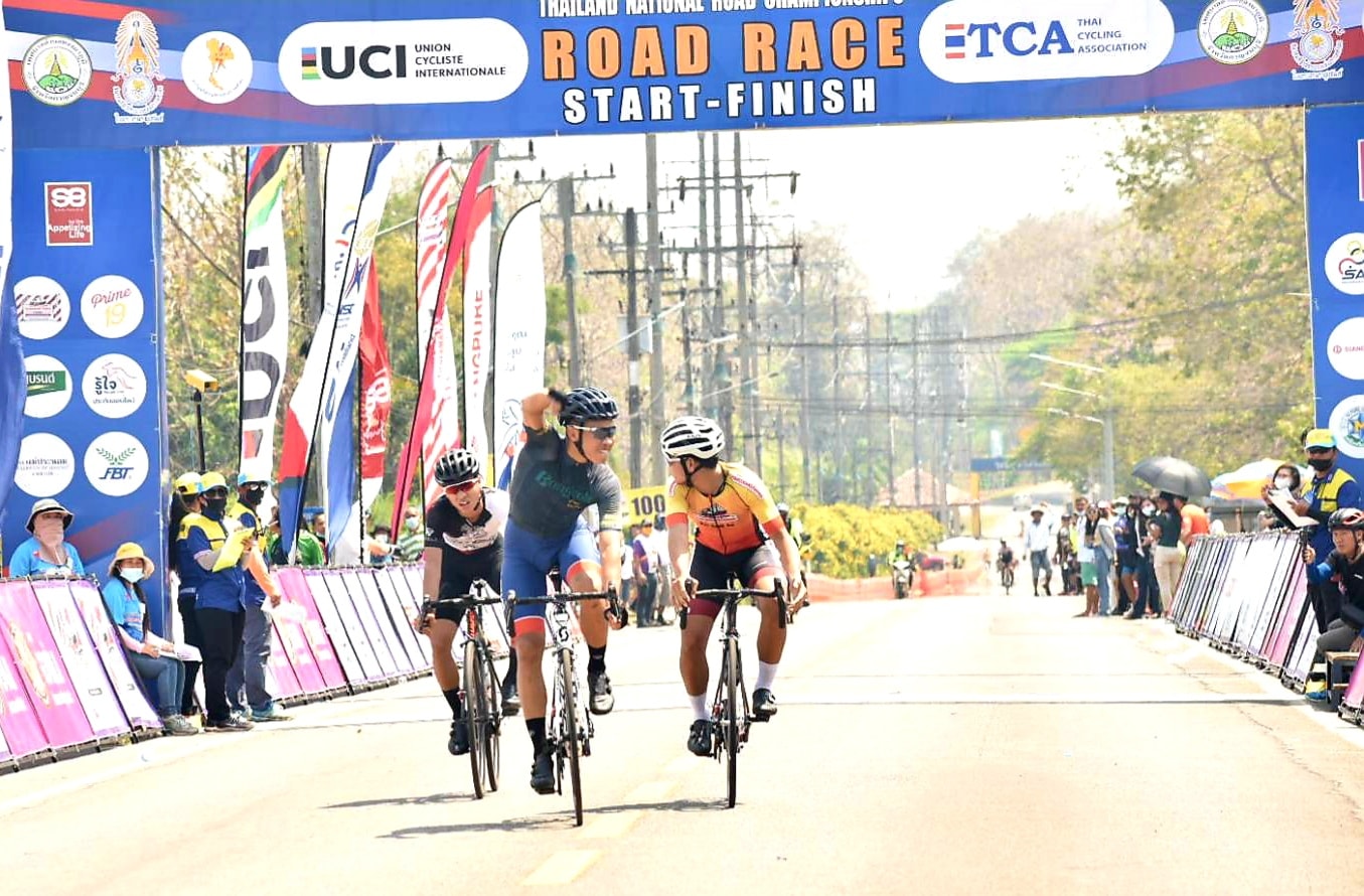 ในสนามเราเป็นคู่แข่งกัน... - Ultra Rider นักปั่นอุลตร้าแมน | Facebook