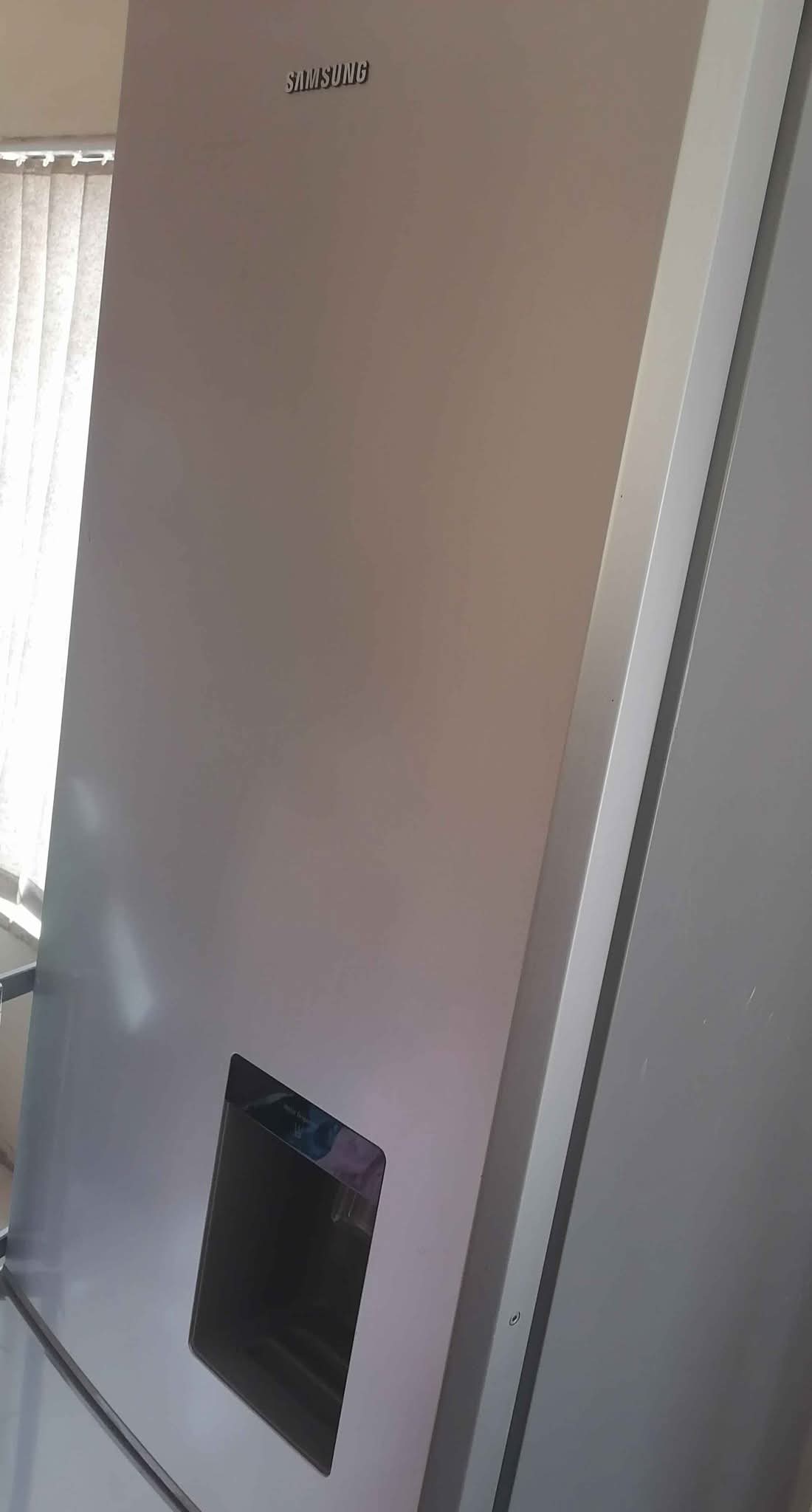 Samsung fridge R2000 - Refrigerators & Freezers - Roodepoort, Gauteng ...