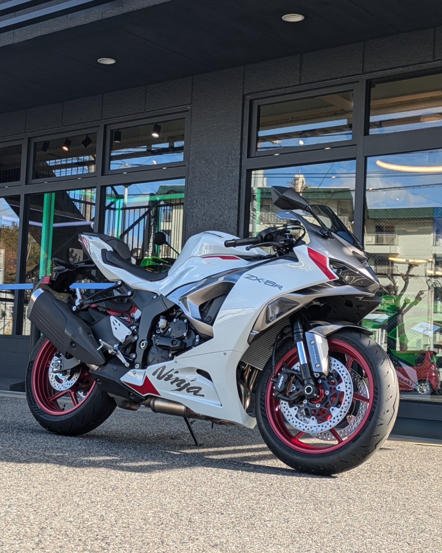 ZX-6R 2025 人気の新色！プラザでも在庫が少ない1台！ 本日早速