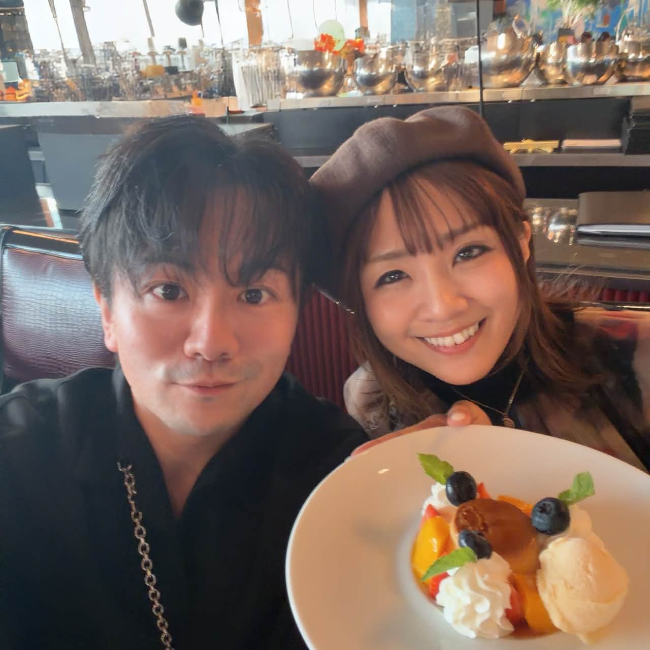 Mika - 上松美香（あげまつみか）プロフィール アルパ、ミニハープ演奏