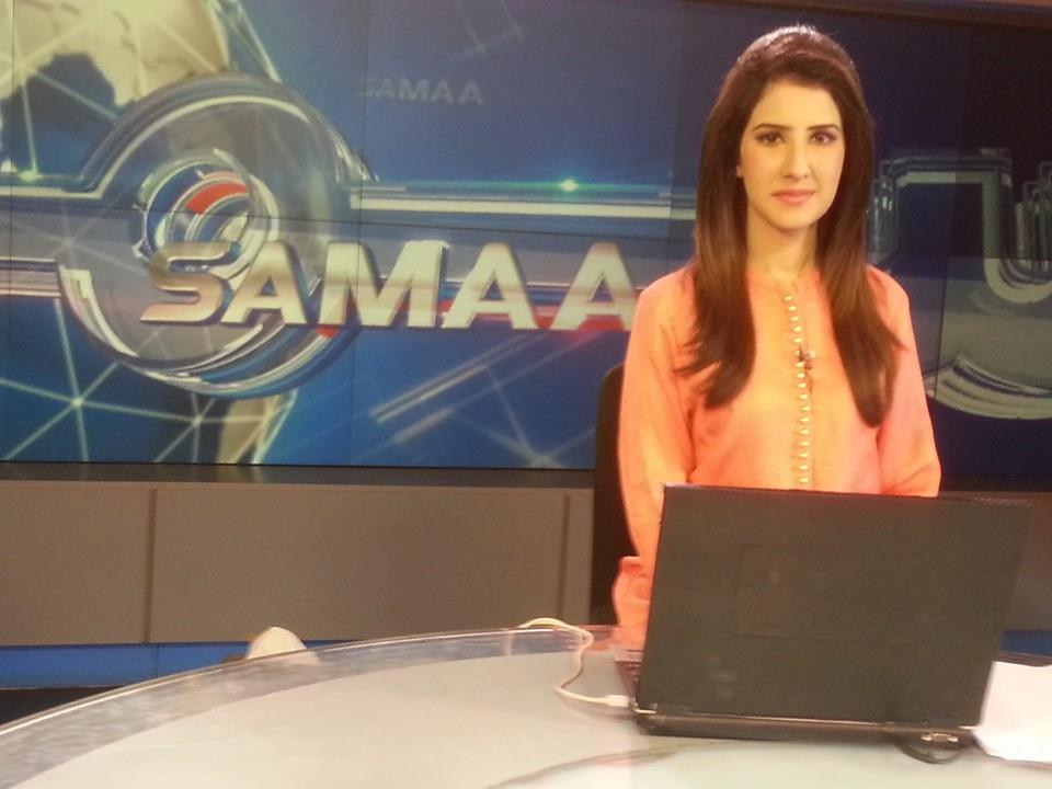 Female anchors and... - Female anchors and newscasters
