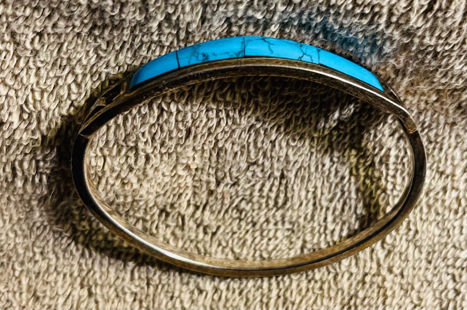 Identifying a possible Navajo silver bracelet?
