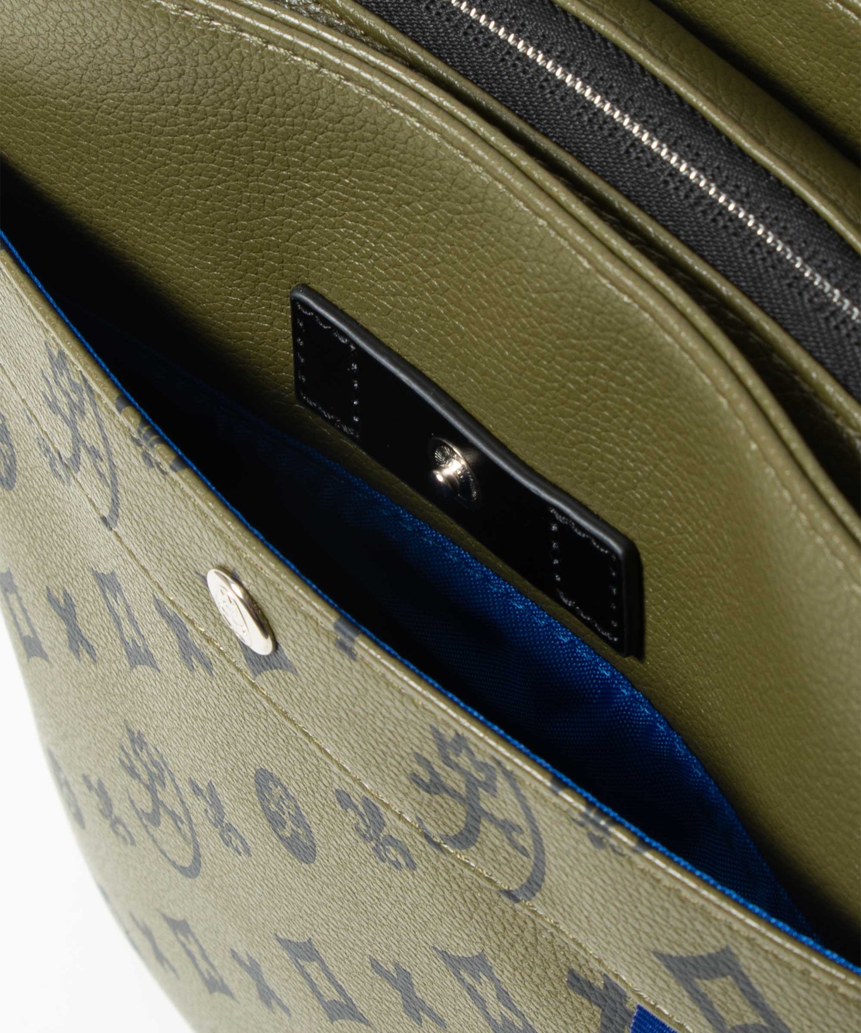 Castelbajac カステルバジャック added a new... - Castelbajac 