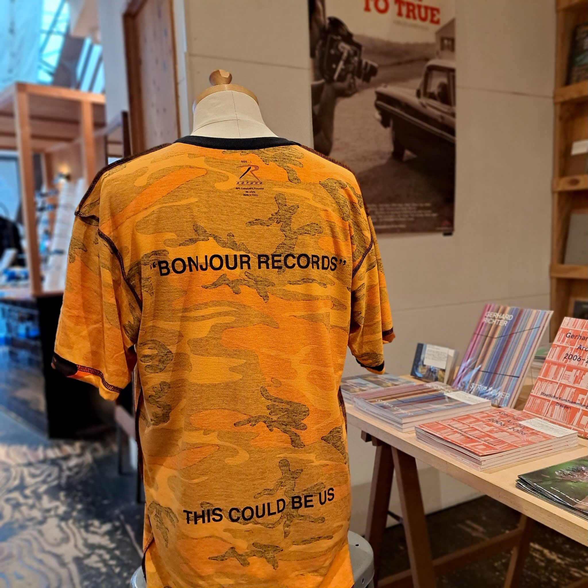 トップス LOST IN TRANSLATION for bonjour records Lost in Translation orange camo t shirt