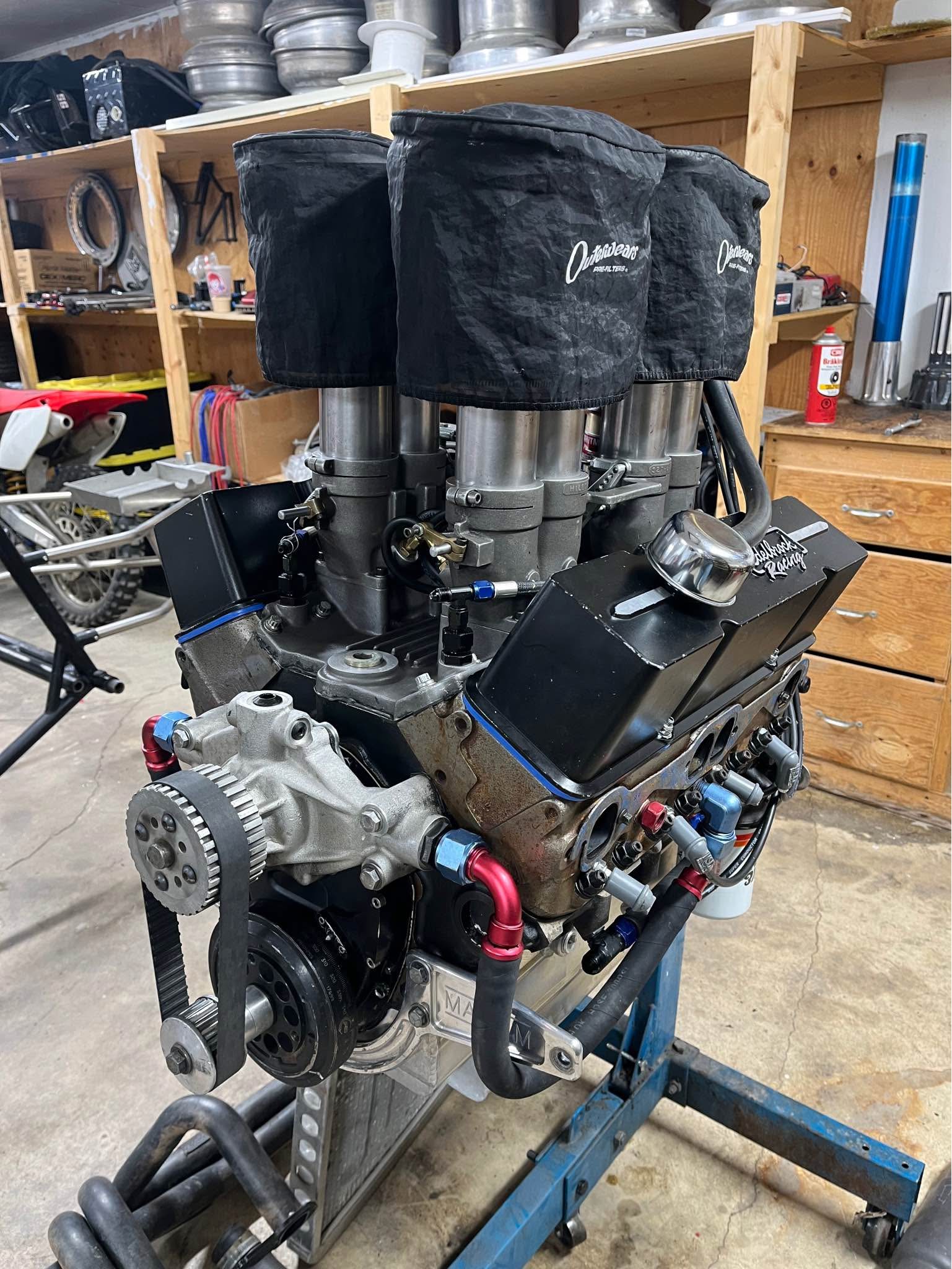 Rocky Mountain Sprint car Engine - Car Engines & Engine Parts - Red ...