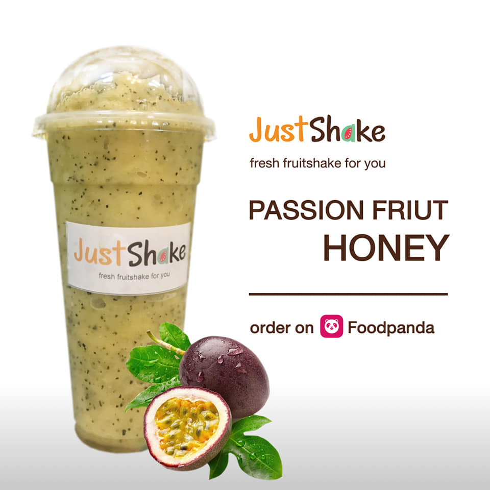 Just Shake น้ำผลไม้ปั่น
