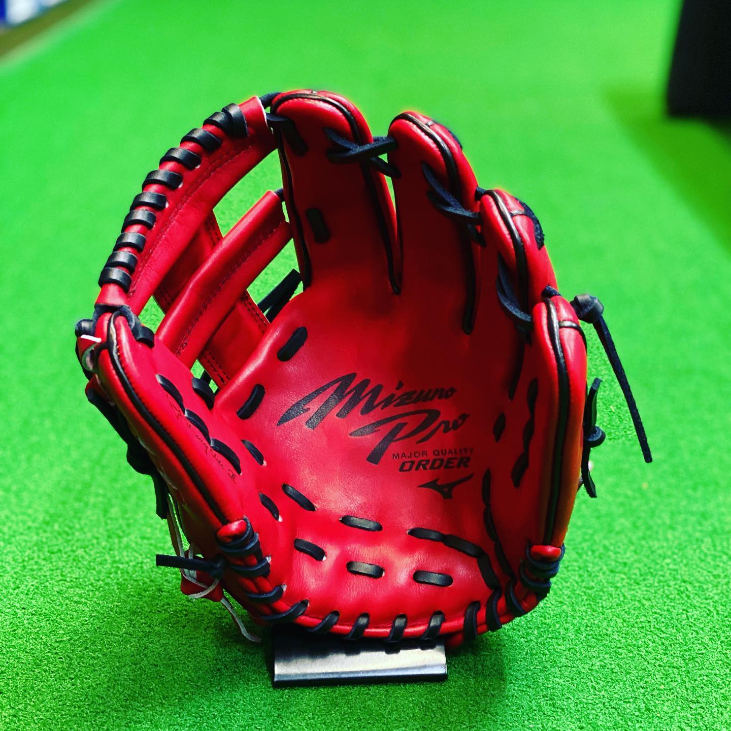 ミズノプロオーダーグラブ 坂本勇人5Dモデル 本体カラー:レッド 裏革 