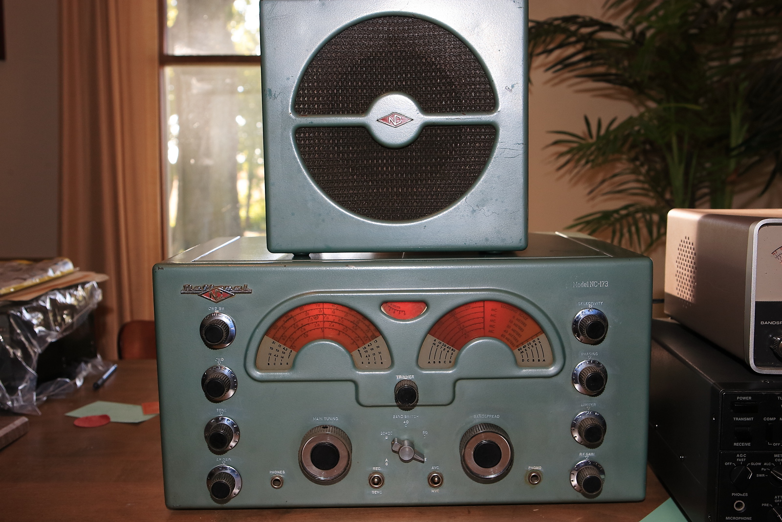 National NC-173R radio model
