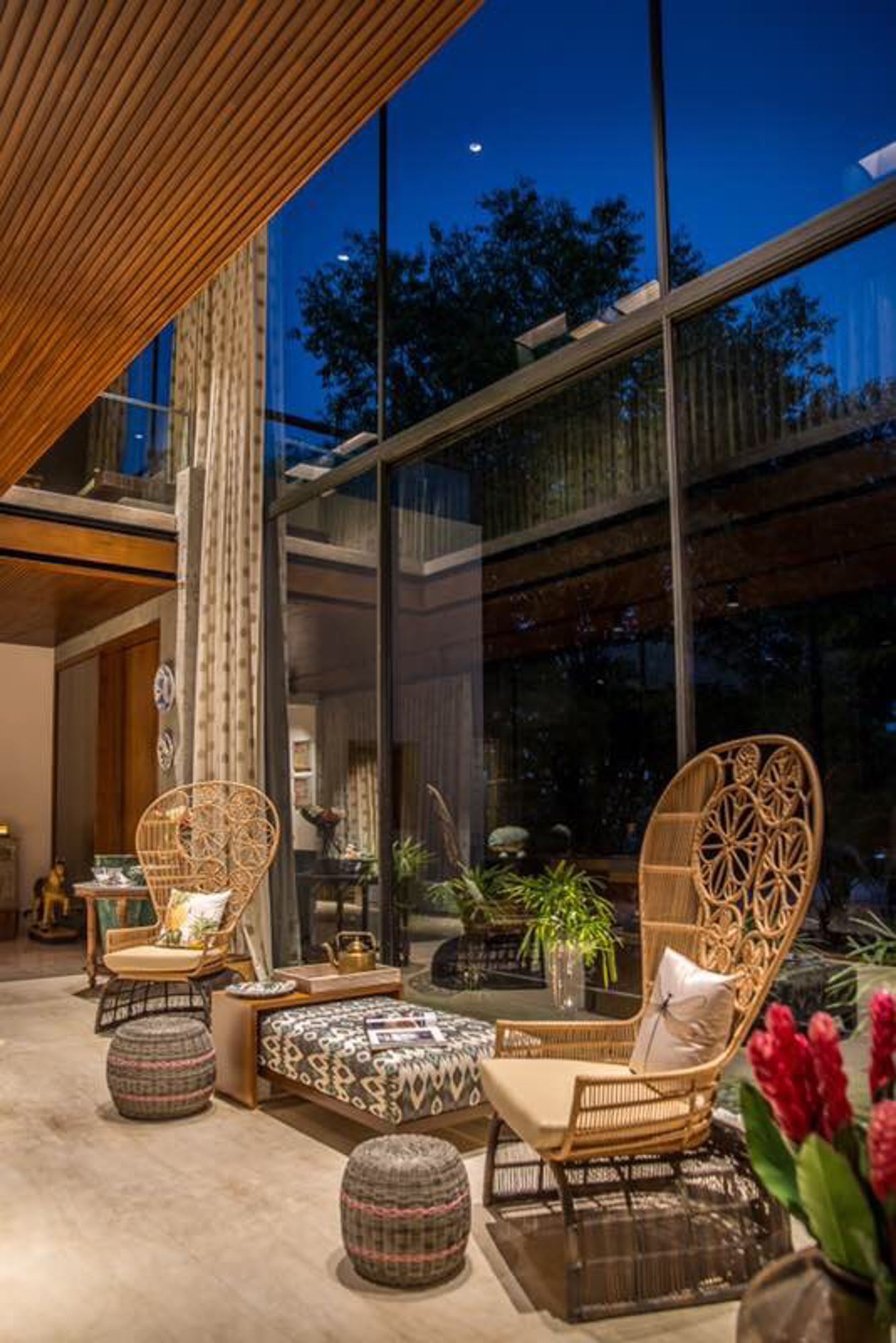 The decor scheme of this beautiful... - Aalaya Fine Living | Facebook