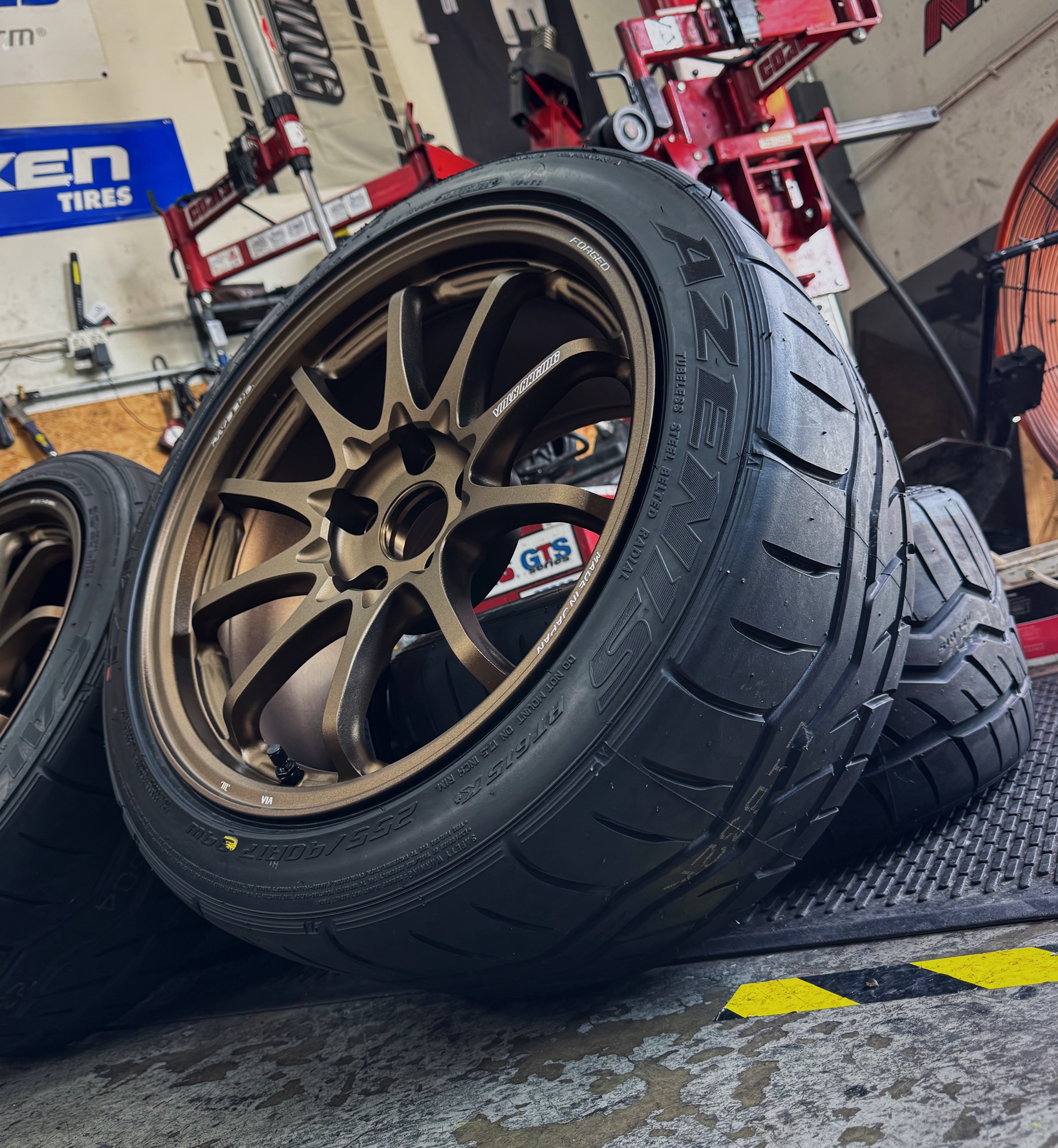 R Compound - 255/40/17 Toyo R1R tires (200TW) on 17x9 Gram Lights