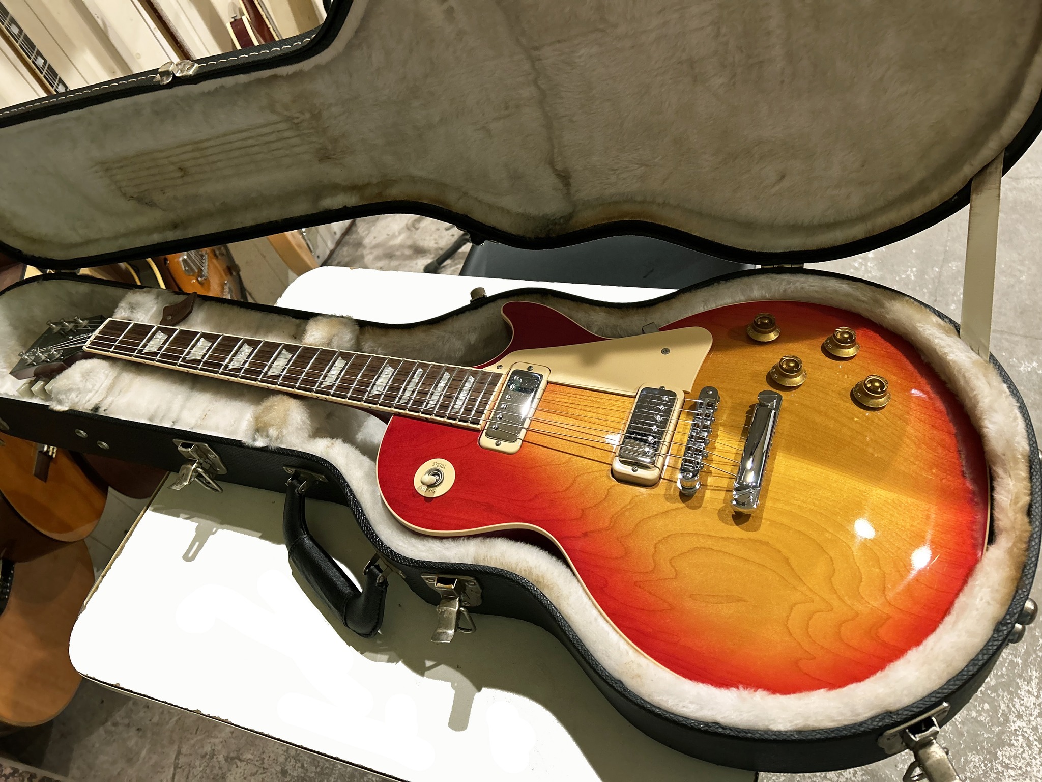 Gibson Les Paul Deluxe Cherry Sunburst Limited Edition 2000年製 