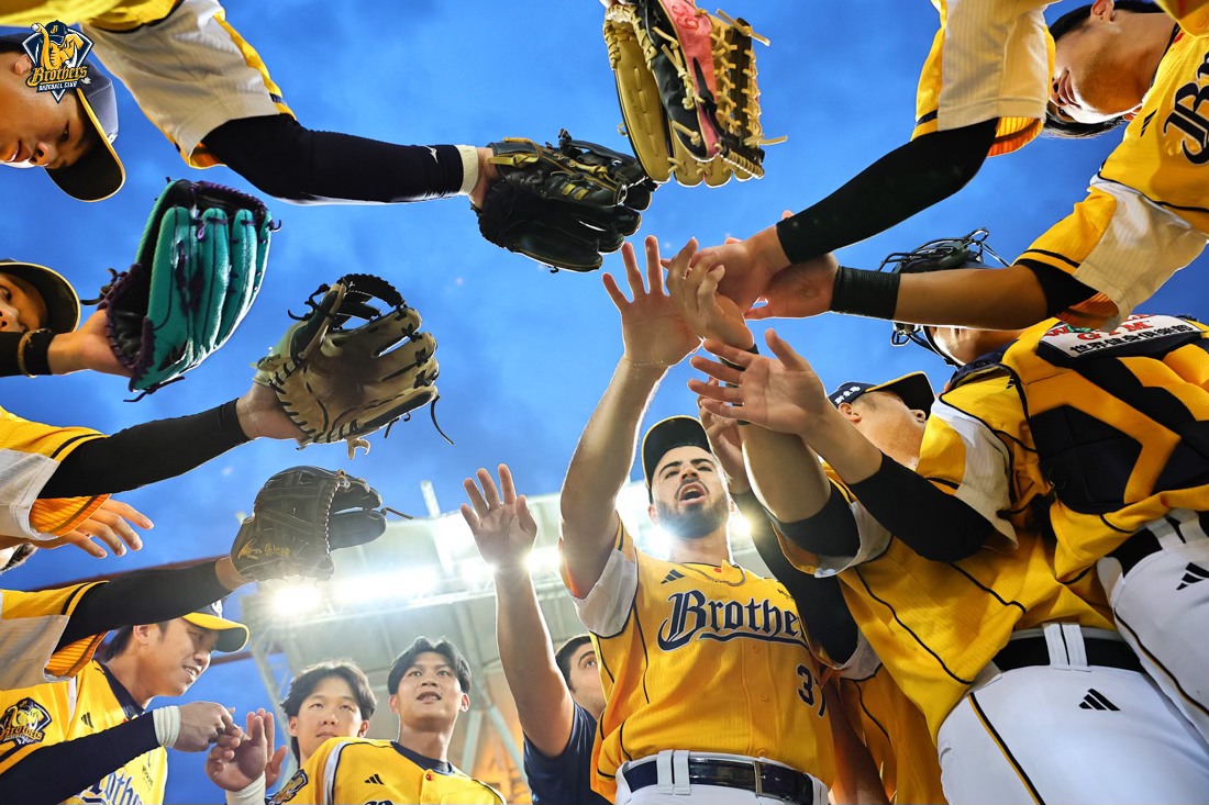 兄弟Fans Club - ⚾G205 中信兄弟ⓥⓢLamigo桃猿先發名單⚾ 一起為中信兄弟加油！٩(๑•̀ω•́๑)۶ 開賽時間：18: ...