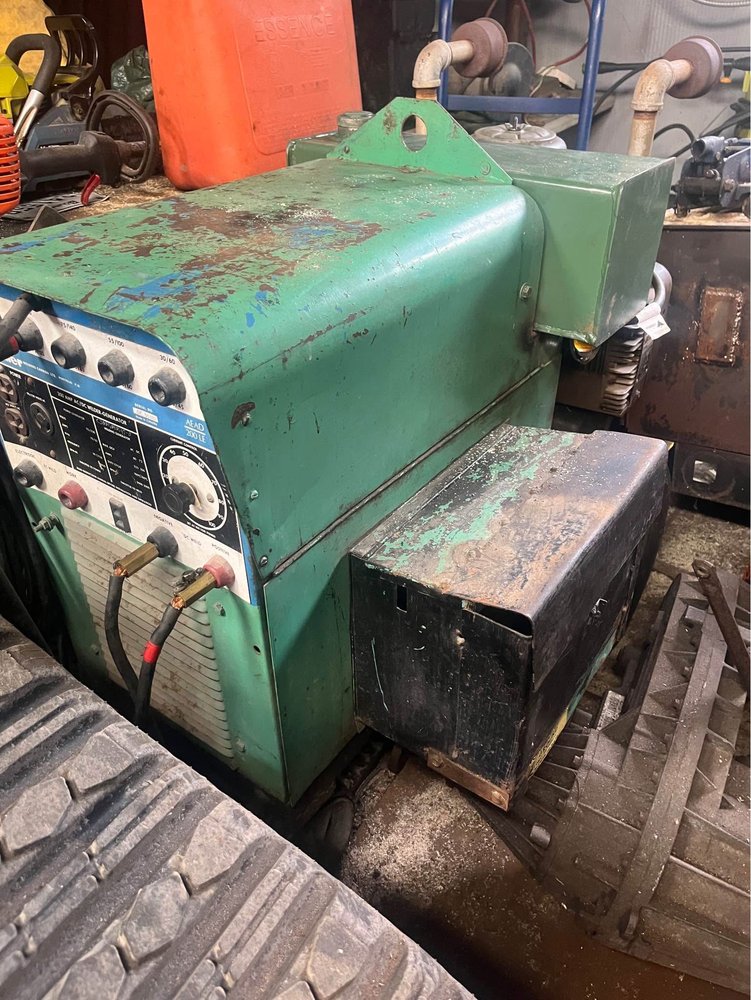 Soudeuse génératrice - Sewing Machines - Quebec, Quebec | Facebook ...