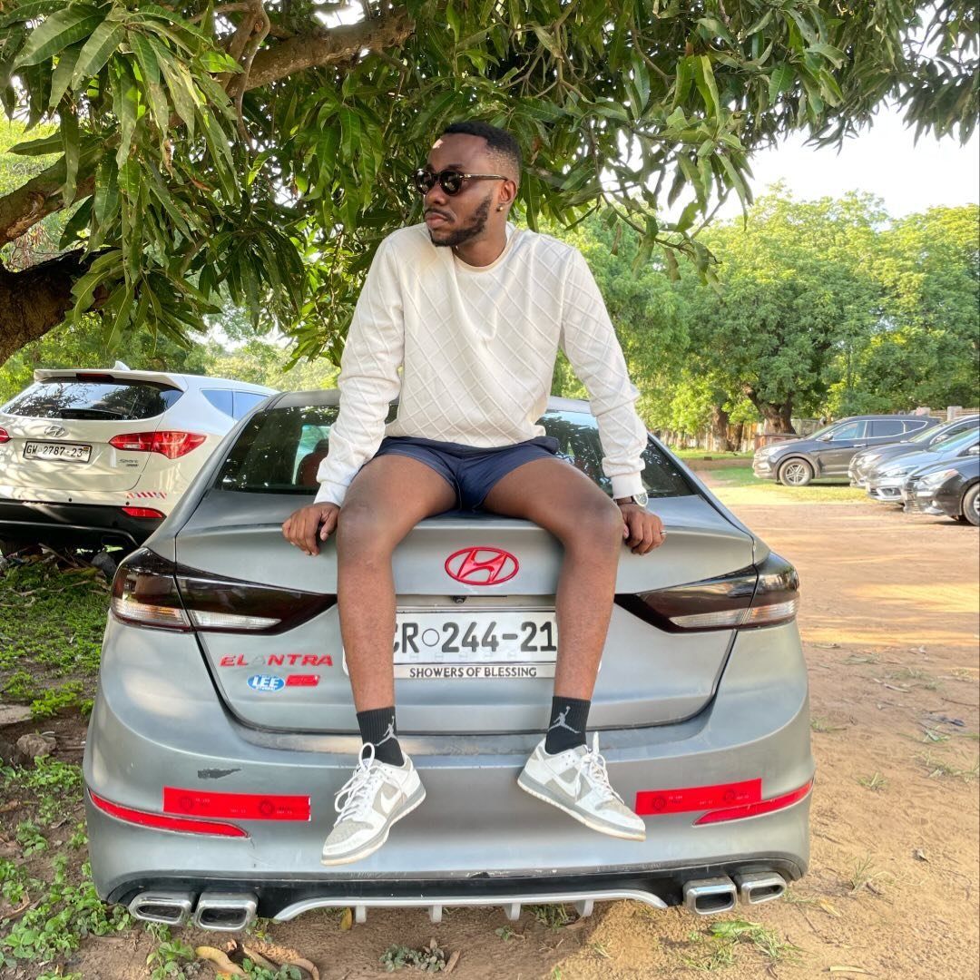 New week. New cravings. We are just a dm away! | Arnold Jamal Tweneboah ...