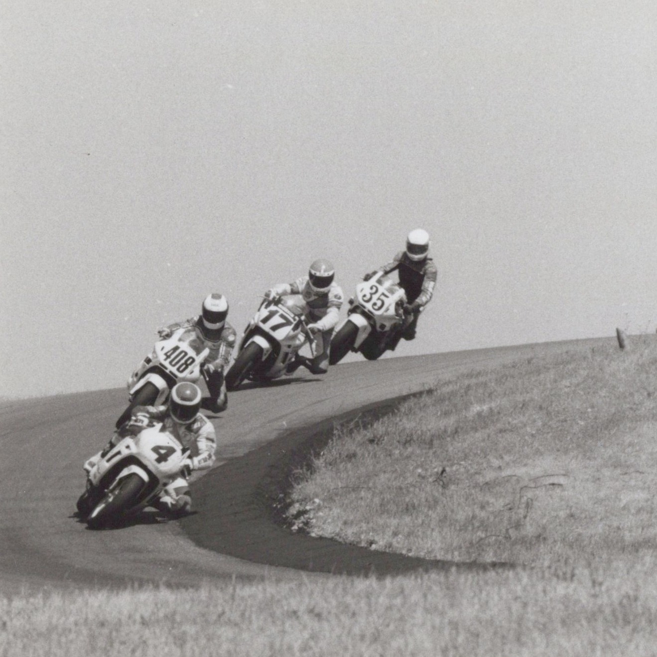 パーフェクトアドベンチャー A unique angle from Grattan Raceway sometime in the 1980s with