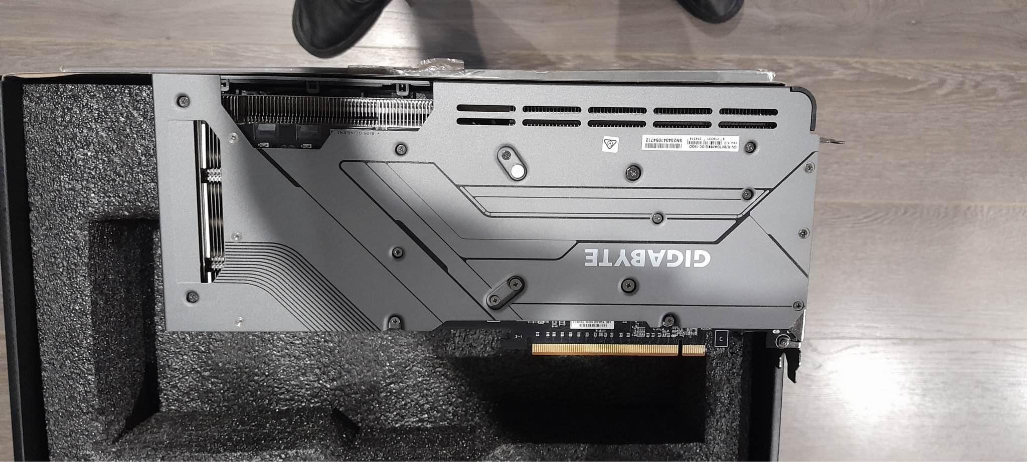 Second Hand AMD Radeon rx 7800 xt Gigabyte OC Graphics Card price can ...