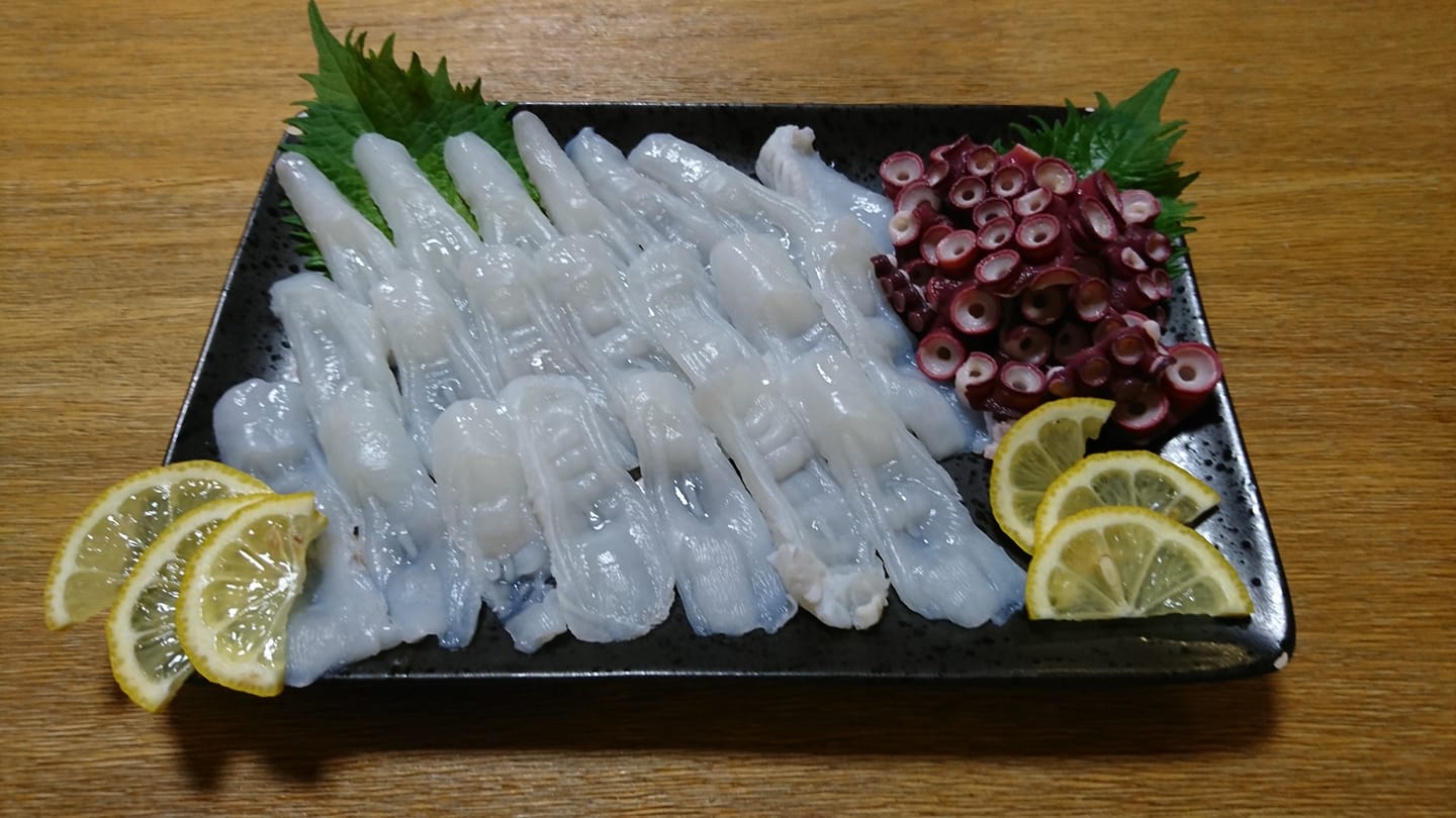 海鮮 料理 屋台 琴 白丸