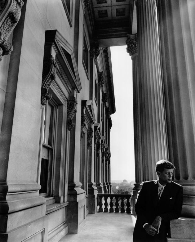 We are closing this year with Arnold Newman (1918-2006) who was