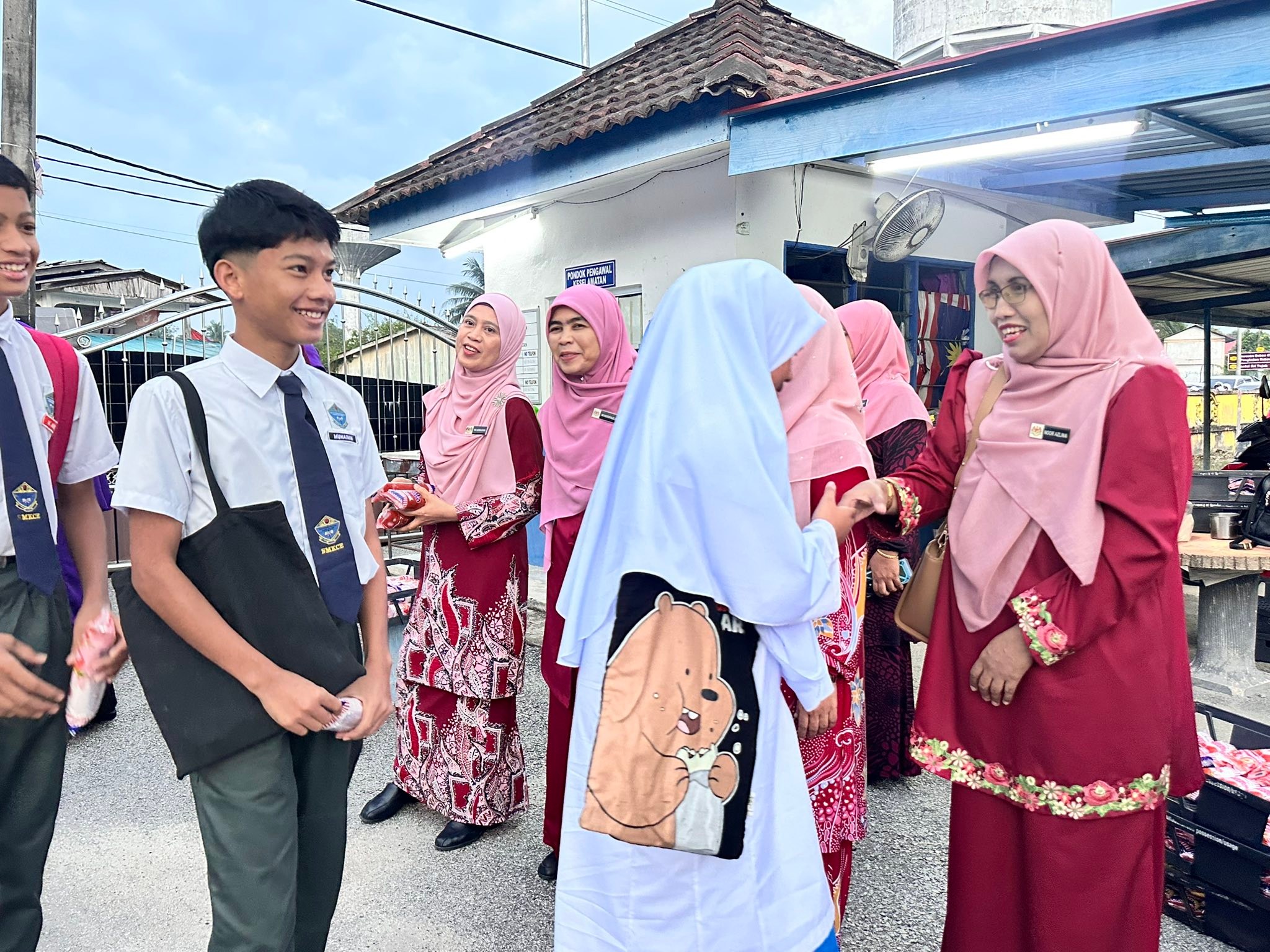 SMK - SELAMAT MENDUDUKI UBBM 2 November 2025- 05 November 2025 | Facebook