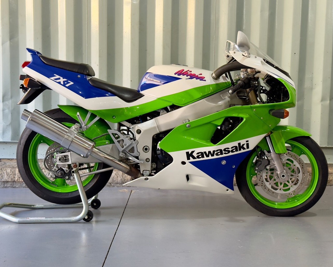 Marca: Kawasaki Modelo: Zx-7 Ano: 1991 Km: 39.578 Valor: R