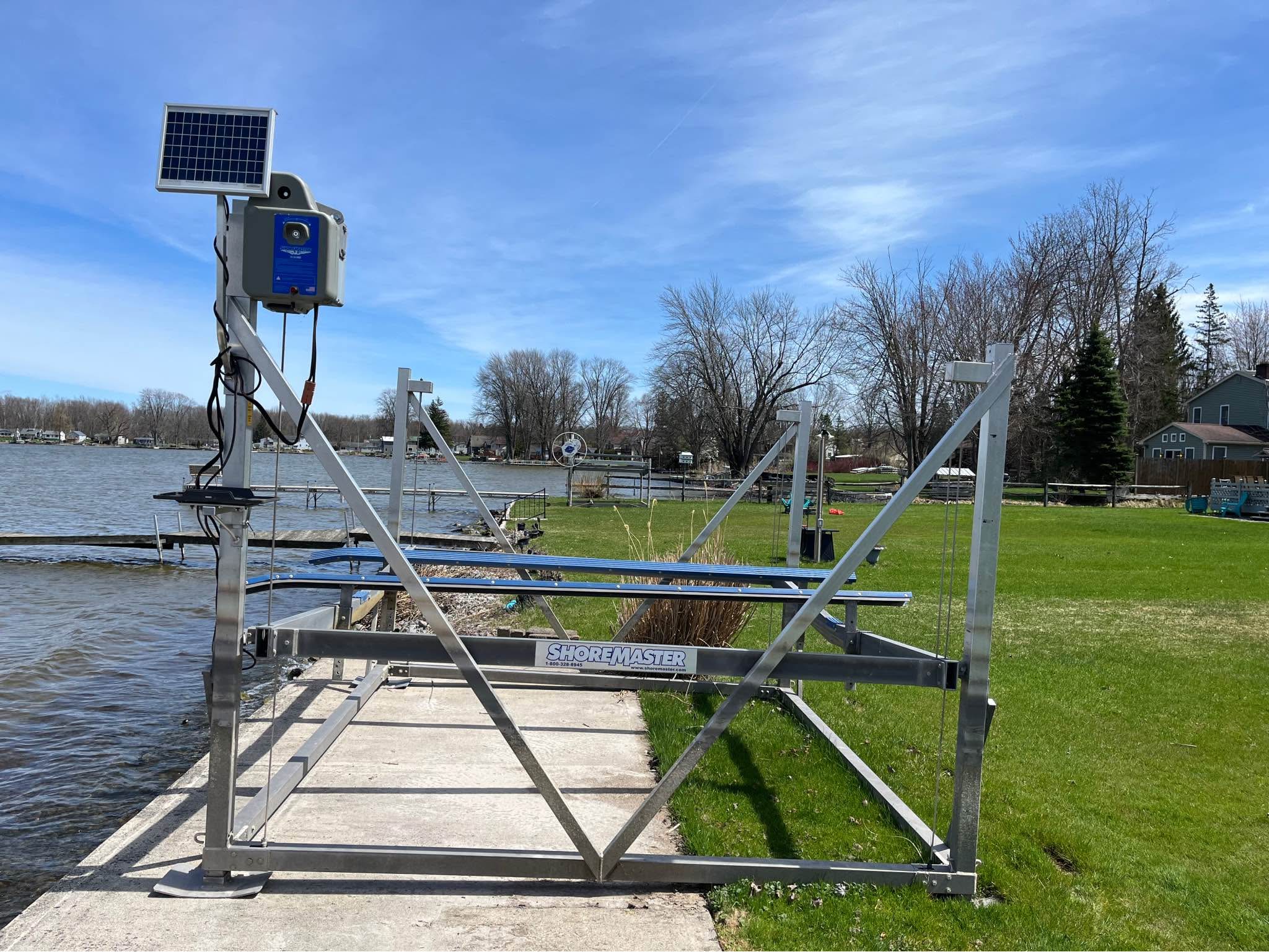 Solar Powered Shoremaster Boat Lift - Miscellaneous - Bridgeport, New ...