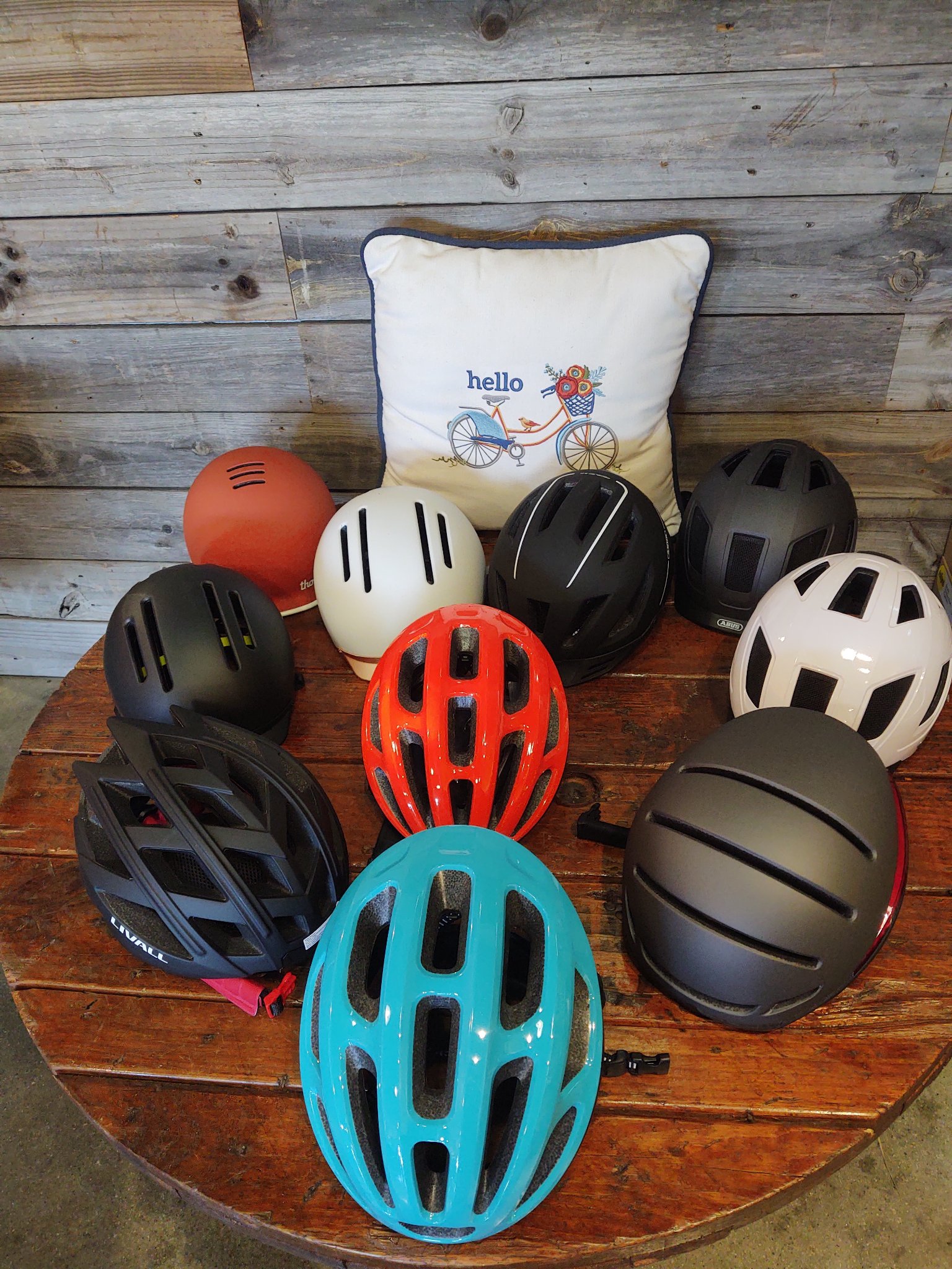 lazer bullet helmet Vento KinetiCore Bike Red RGroup_6741018 Ocean World Pattern Full Style:KDS 926 II for optimized aerodynamics