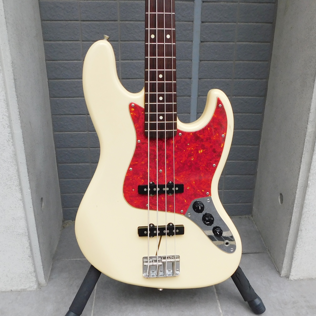 中古】Samick サミック モッキンバードベース 入荷しました。9,800円