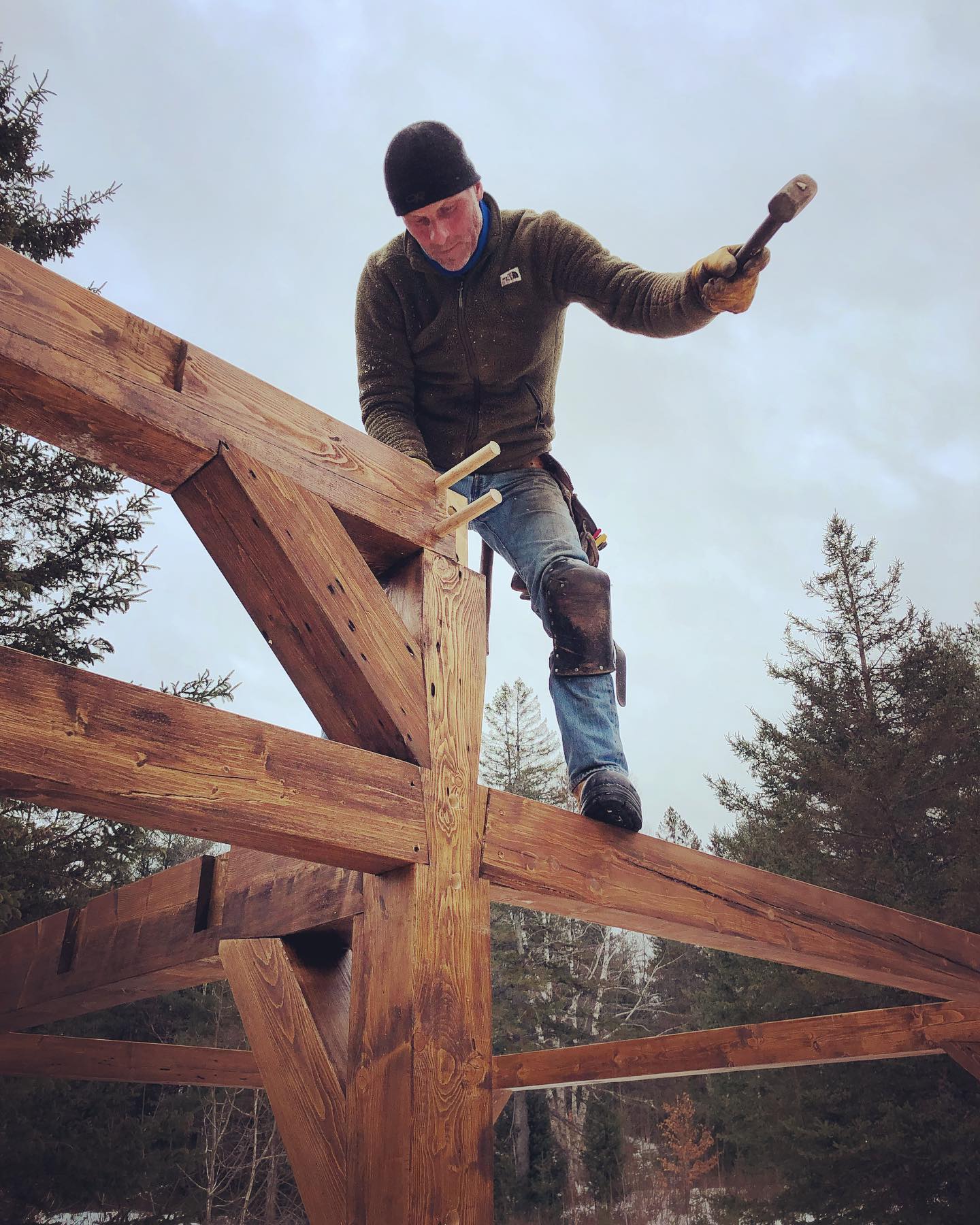 Rusticate - #timberframe #timberframer #timberframehouse...