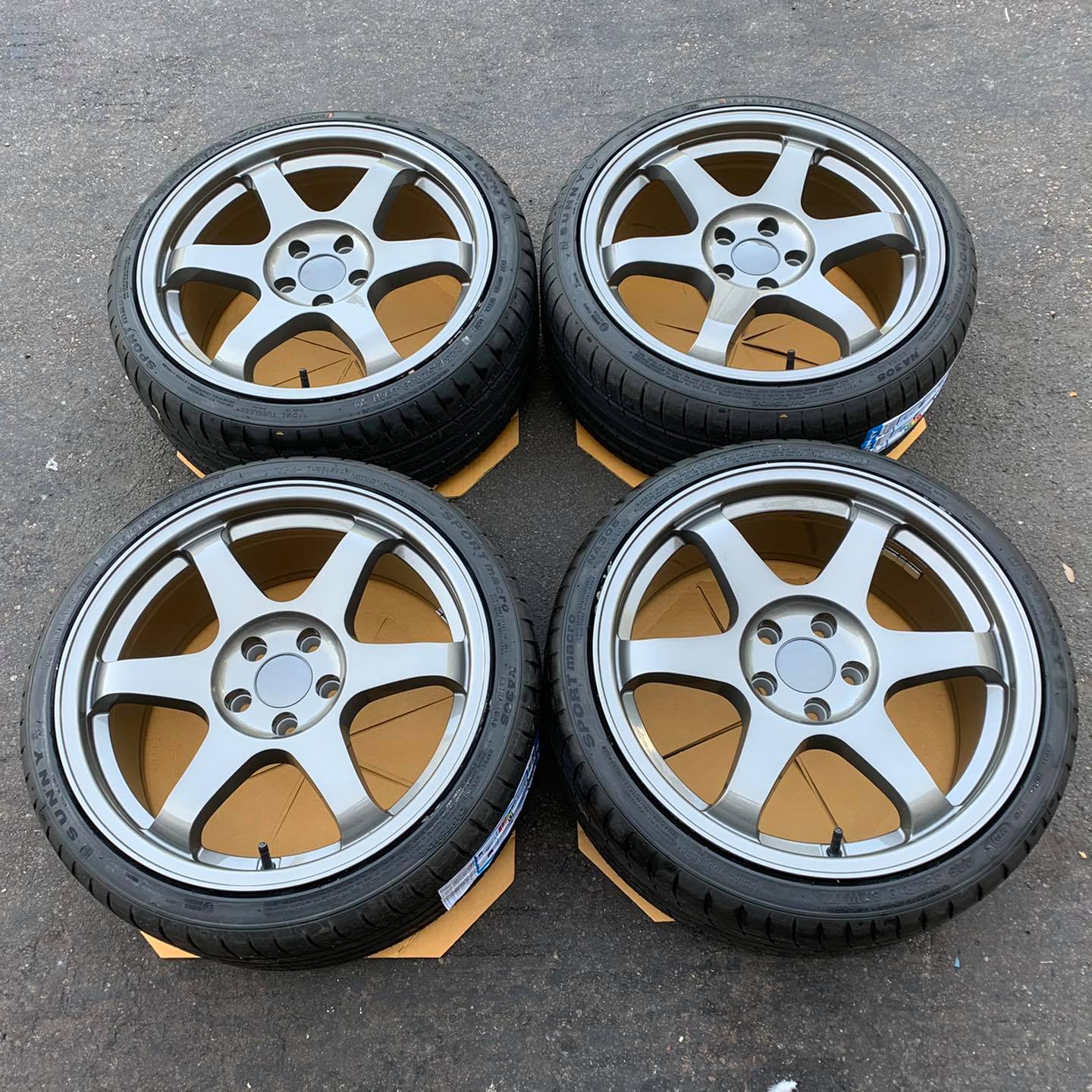 1Form Edition 6 JDM style wheels. Gunmetal 8.5x18” ET40 5x110 