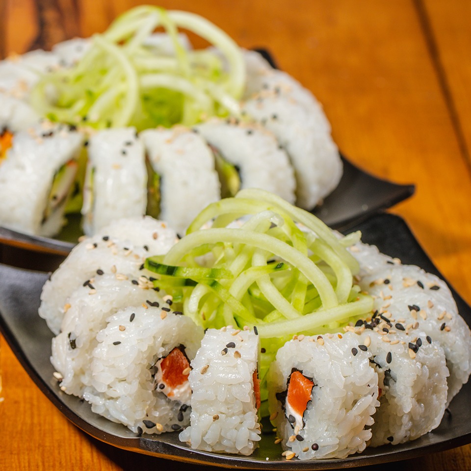 SempaiSushi - Hoy disfruta de un delicioso rollo RANCHERO de #sempaimx ...