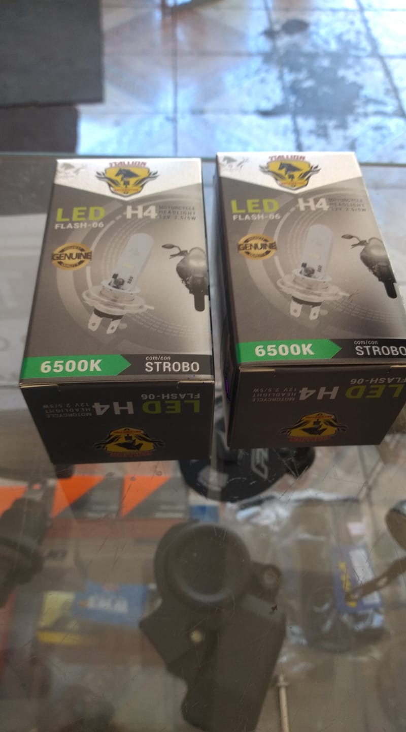 Polly Racer - Novidade lâmpada de LED strobo Polly racer... | Facebook