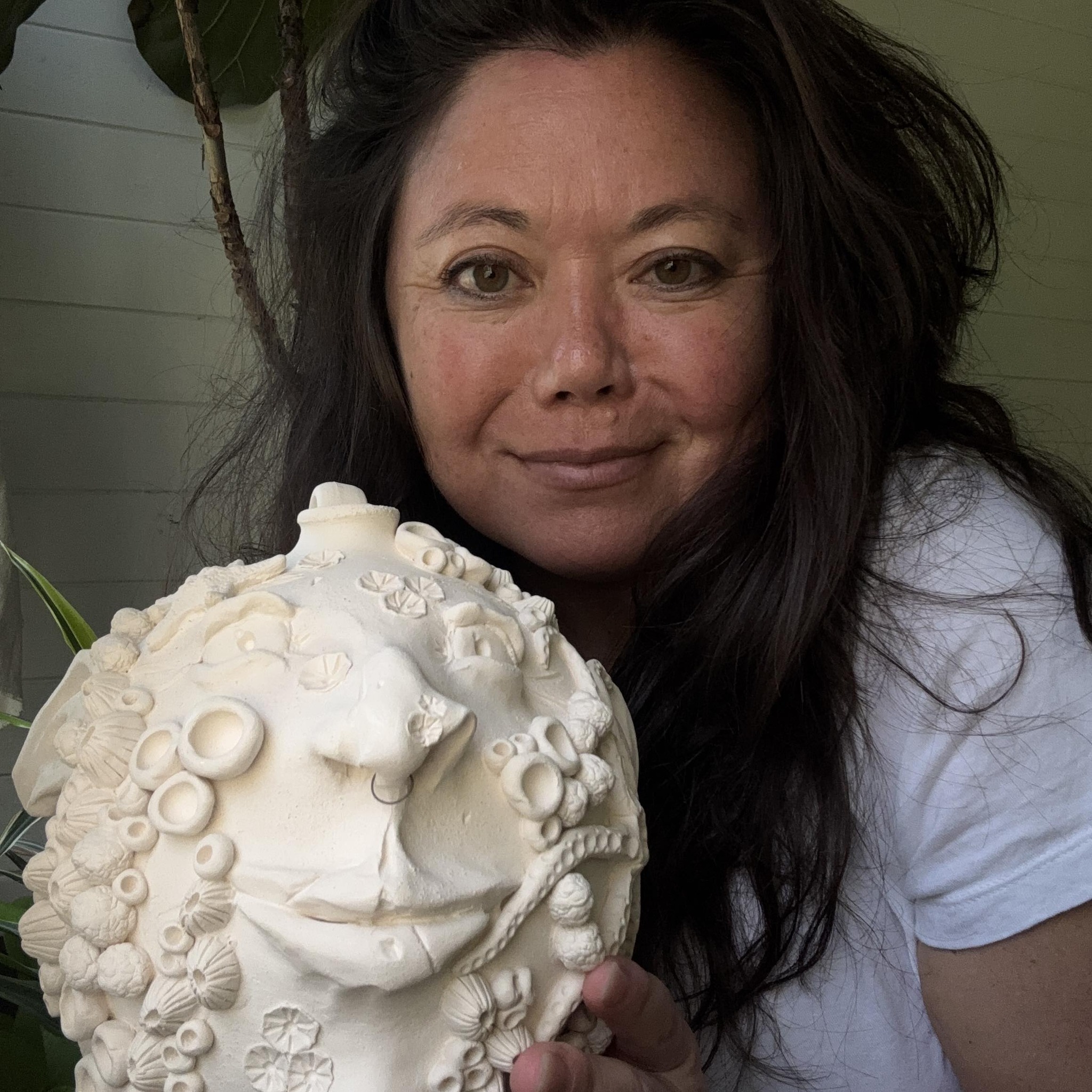 Wheel throwing a small pottery tray🌸 using local NC starwhite clay. I’m ...