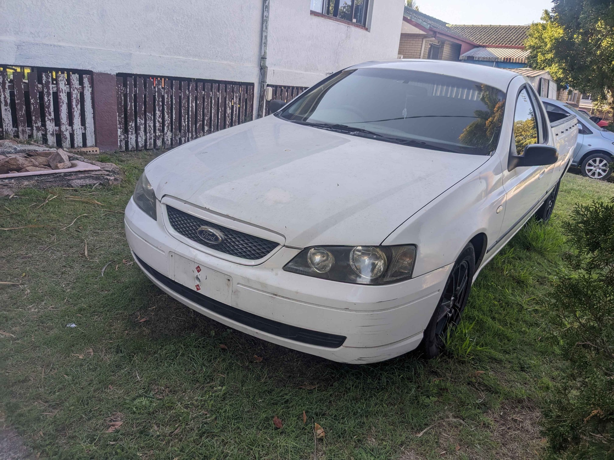 Cars, Trucks & Motorcycles For Sale in Beachmere, Queensland, Australia