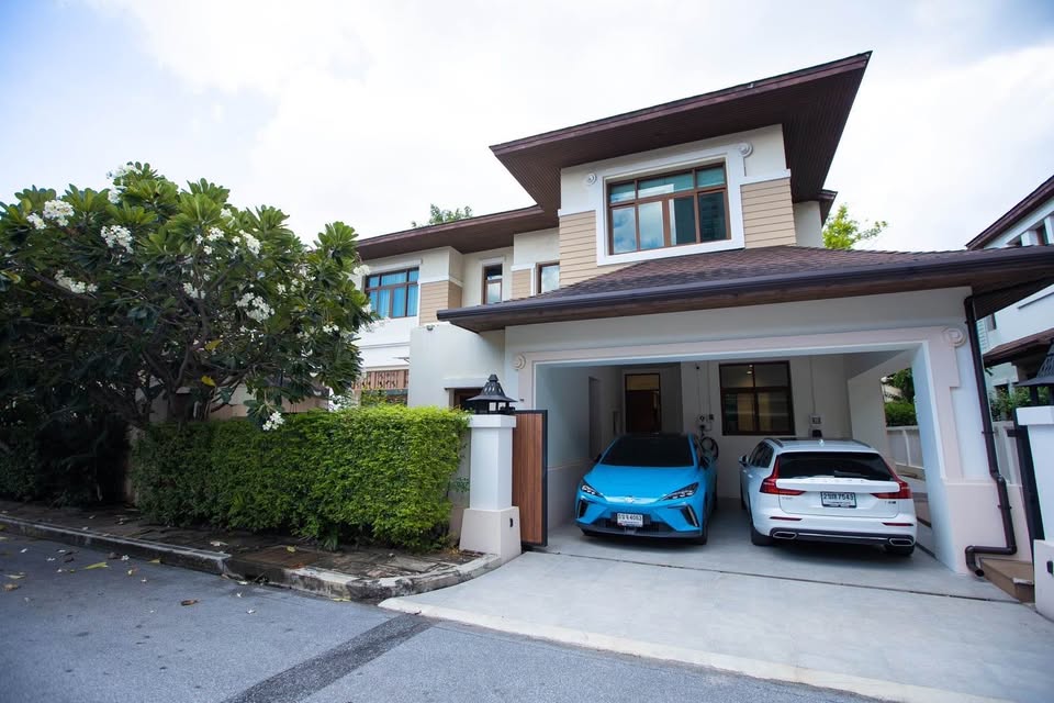 Byrd True Owner | Bangkok