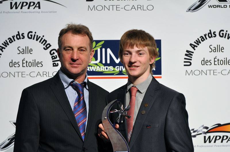 UIM Powerboating photos and persons - Nikita Lijcs LAT with his father ...