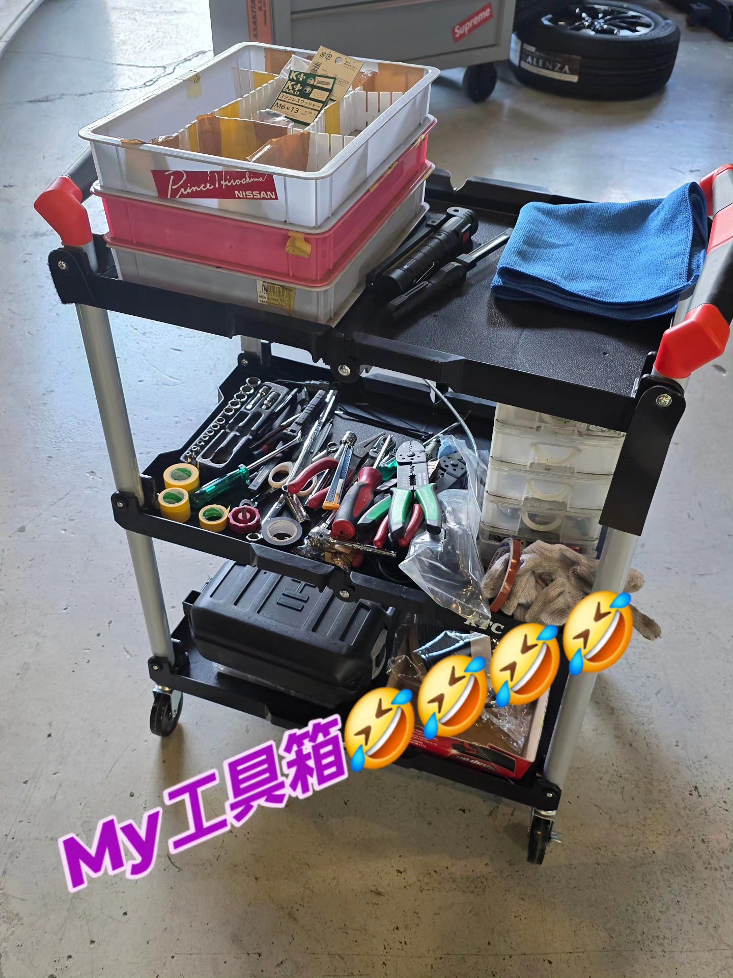 当社の工具、工具カートは全て「SNAP-ON」？？？