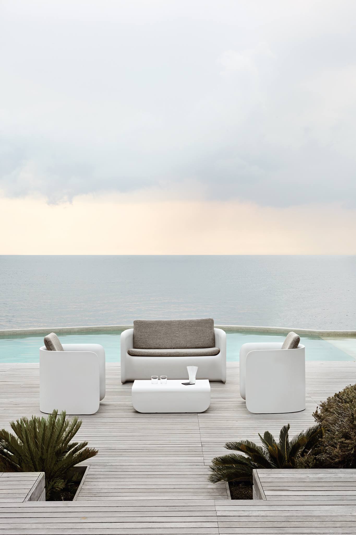 MY YOUR design - 🛋 A refined simplicity distinguishes the...